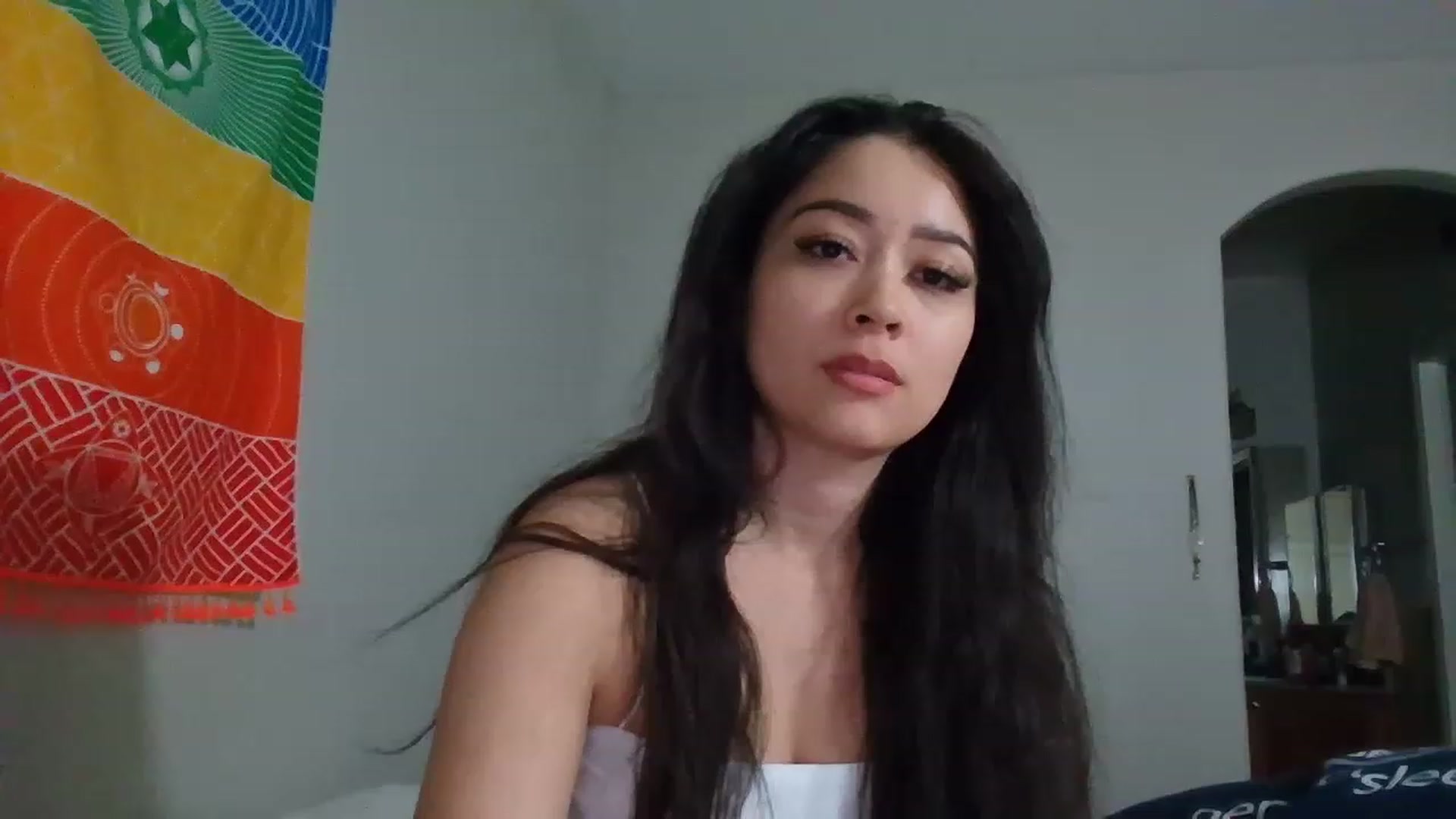 Gallery image thumbnail from hunniinut's myfreecams stream on, 01/19/2023, 11:10 image 17 of 20