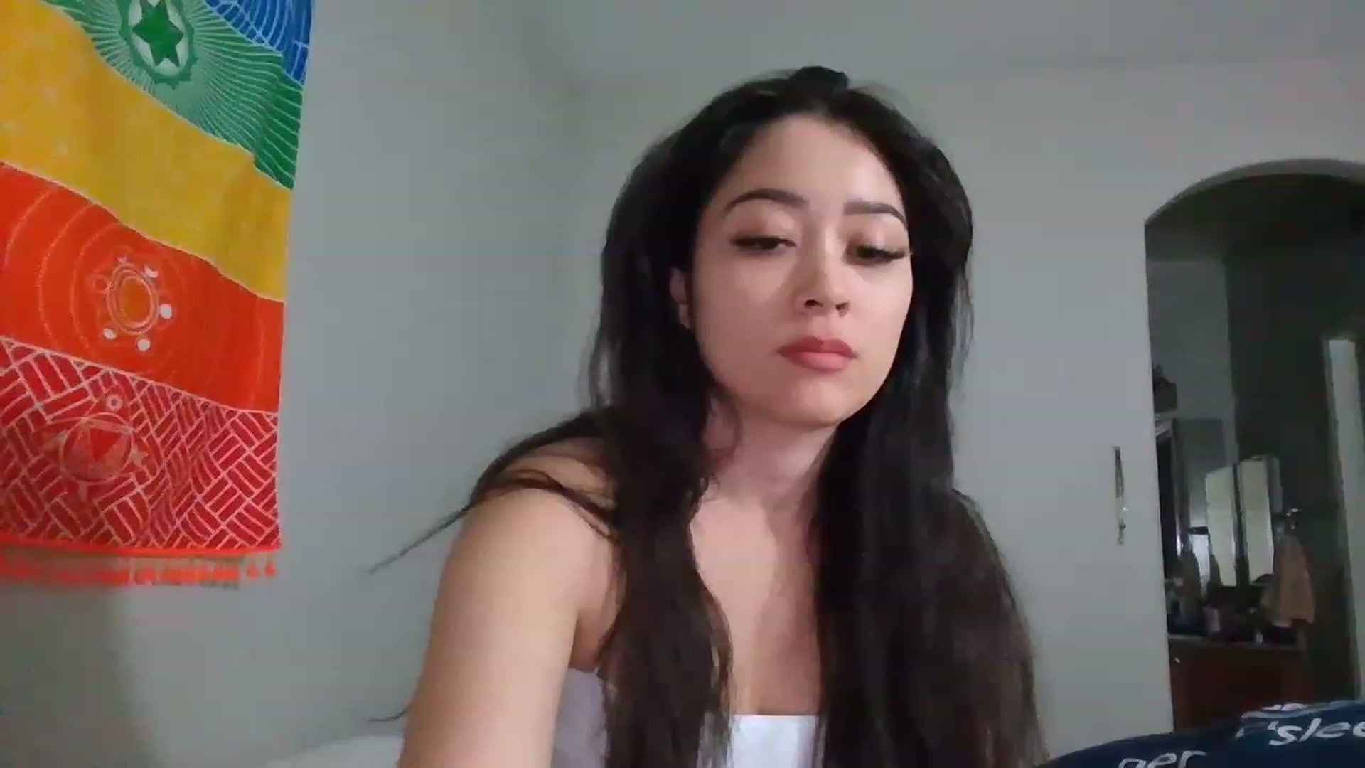 Gallery image thumbnail from hunniinut's myfreecams stream on, 01/19/2023, 11:10 image 16 of 20