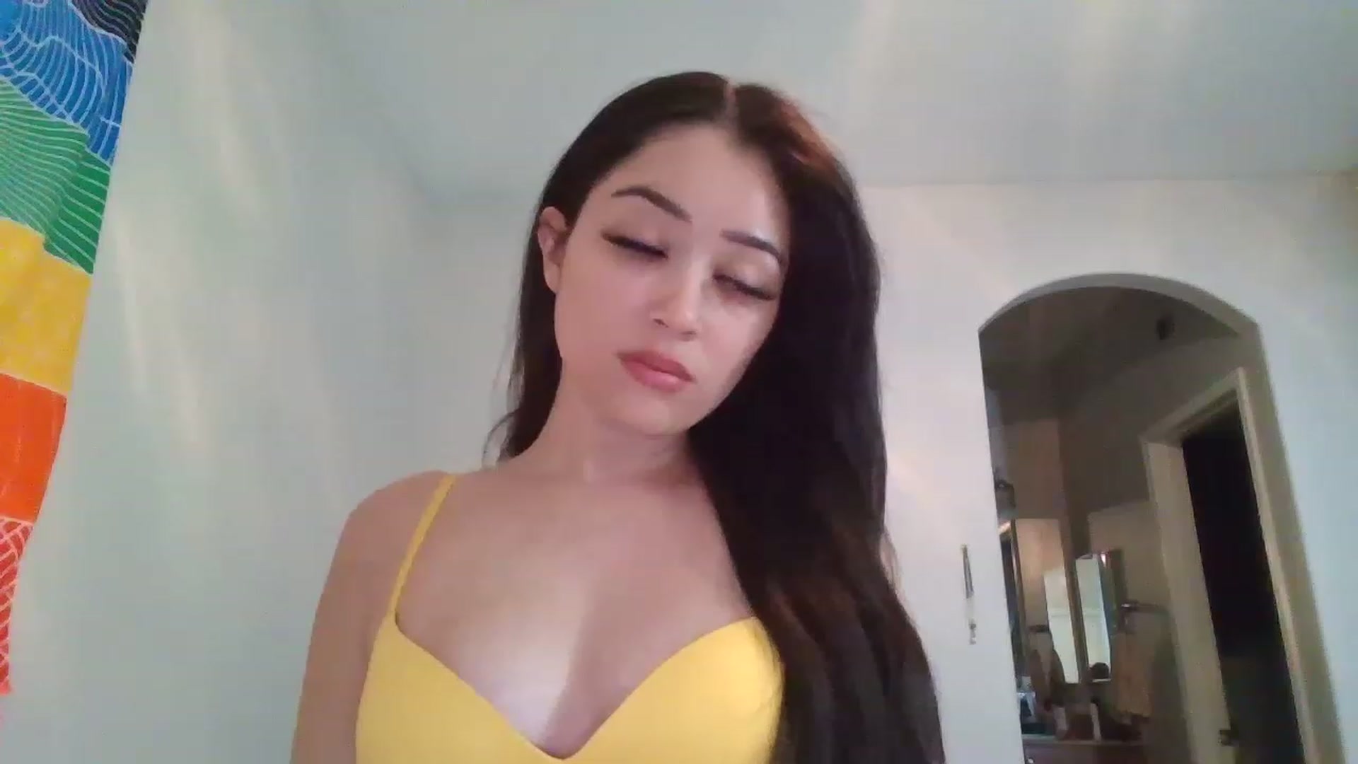 Gallery image thumbnail from hunniinut's myfreecams stream on, 01/21/2023, 06:29 image 9 of 20