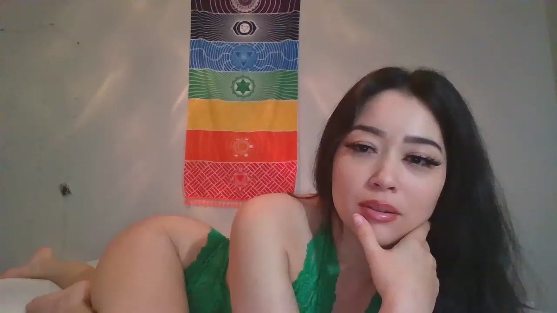 Gallery image thumbnail from hunniinut's myfreecams stream on, 02/23/2023, 06:02 image 8 of 20