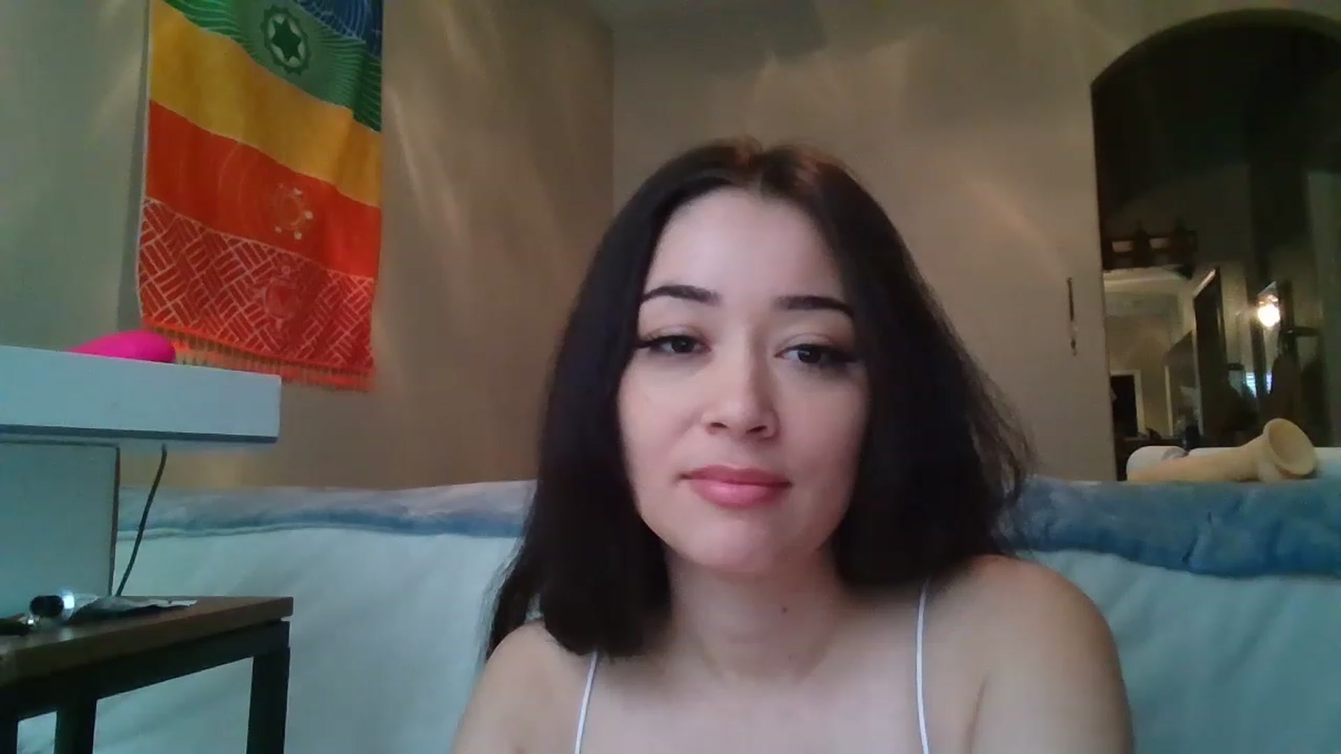 Gallery image thumbnail from hunniinut's myfreecams stream on, 02/28/2023, 20:44 image 11 of 20
