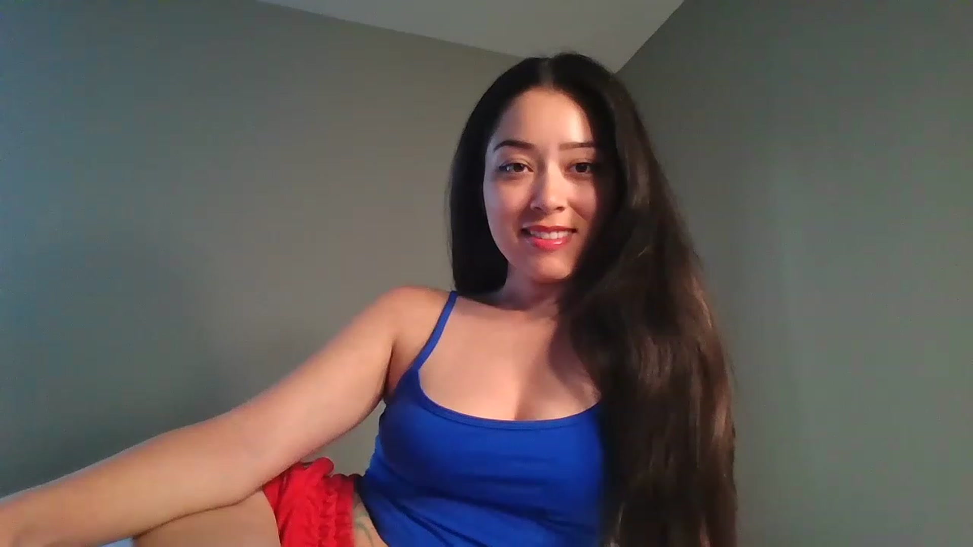 Gallery image thumbnail from hunniinut's myfreecams stream on, 05/02/2023, 01:51 image 12 of 20