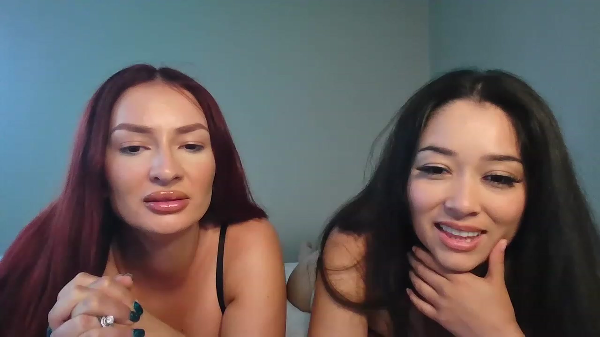 Gallery image thumbnail from hunniinut's myfreecams stream on, 06/09/2023, 24:00 image 5 of 20