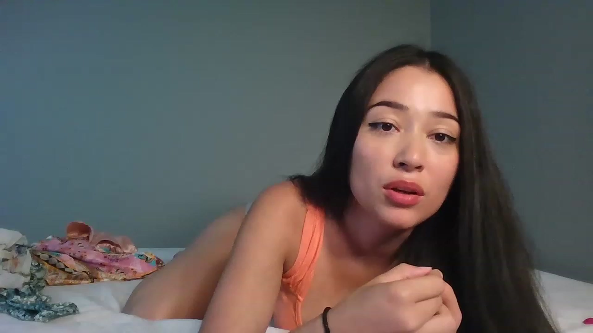 Gallery image thumbnail from hunniinut's myfreecams stream on, 06/20/2023, 05:39 image 1 of 20