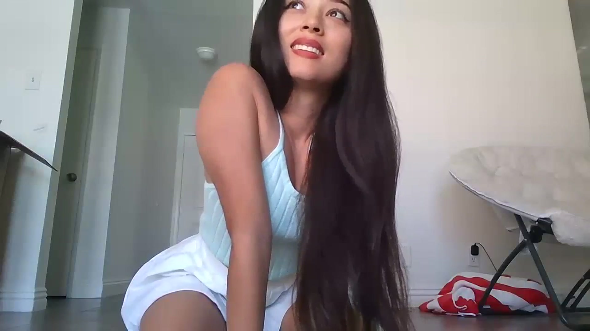 Gallery image thumbnail from hunniinut's myfreecams stream on, 07/24/2023, 23:34 image 11 of 20