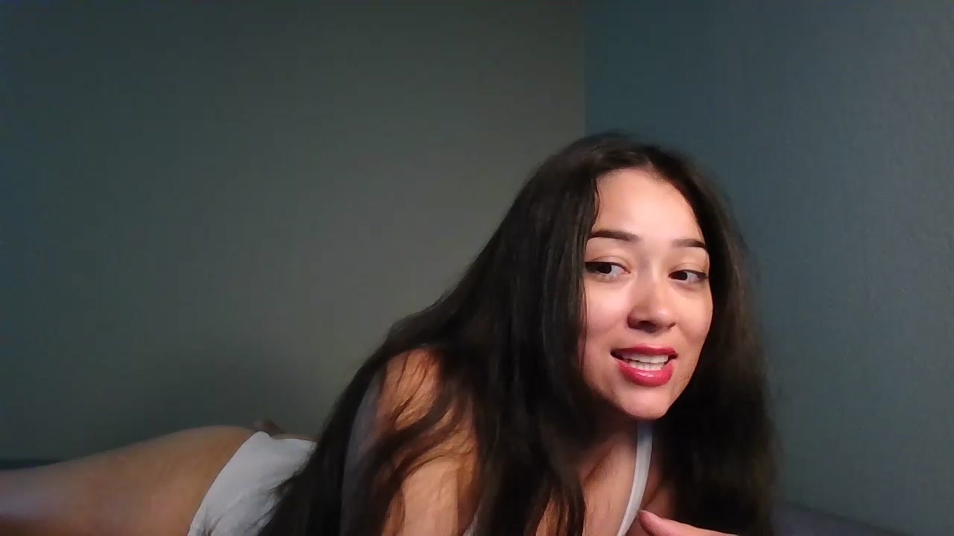 Gallery image thumbnail from hunniinut's myfreecams stream on, 08/23/2023, 05:05 image 14 of 20