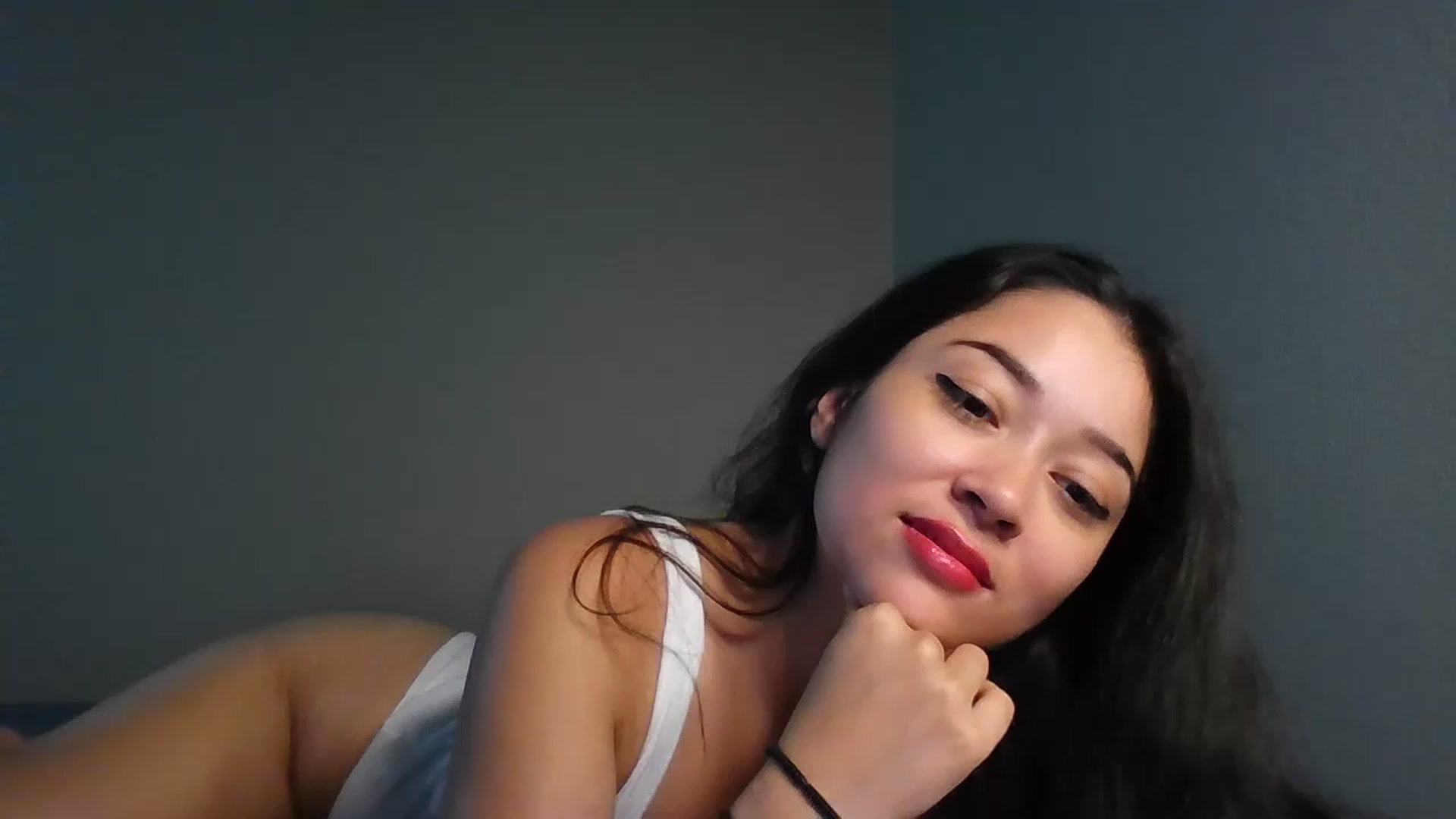 Gallery image thumbnail from hunniinut's myfreecams stream on, 08/23/2023, 05:05 image 12 of 20