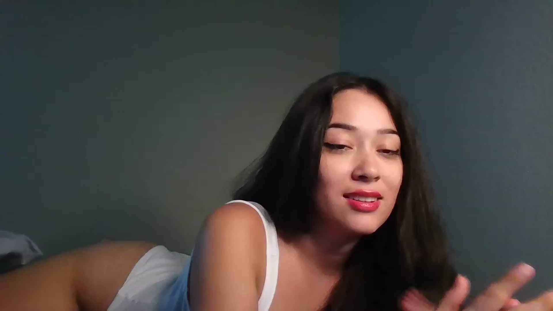 Gallery image thumbnail from hunniinut's myfreecams stream on, 08/23/2023, 05:05 image 1 of 20