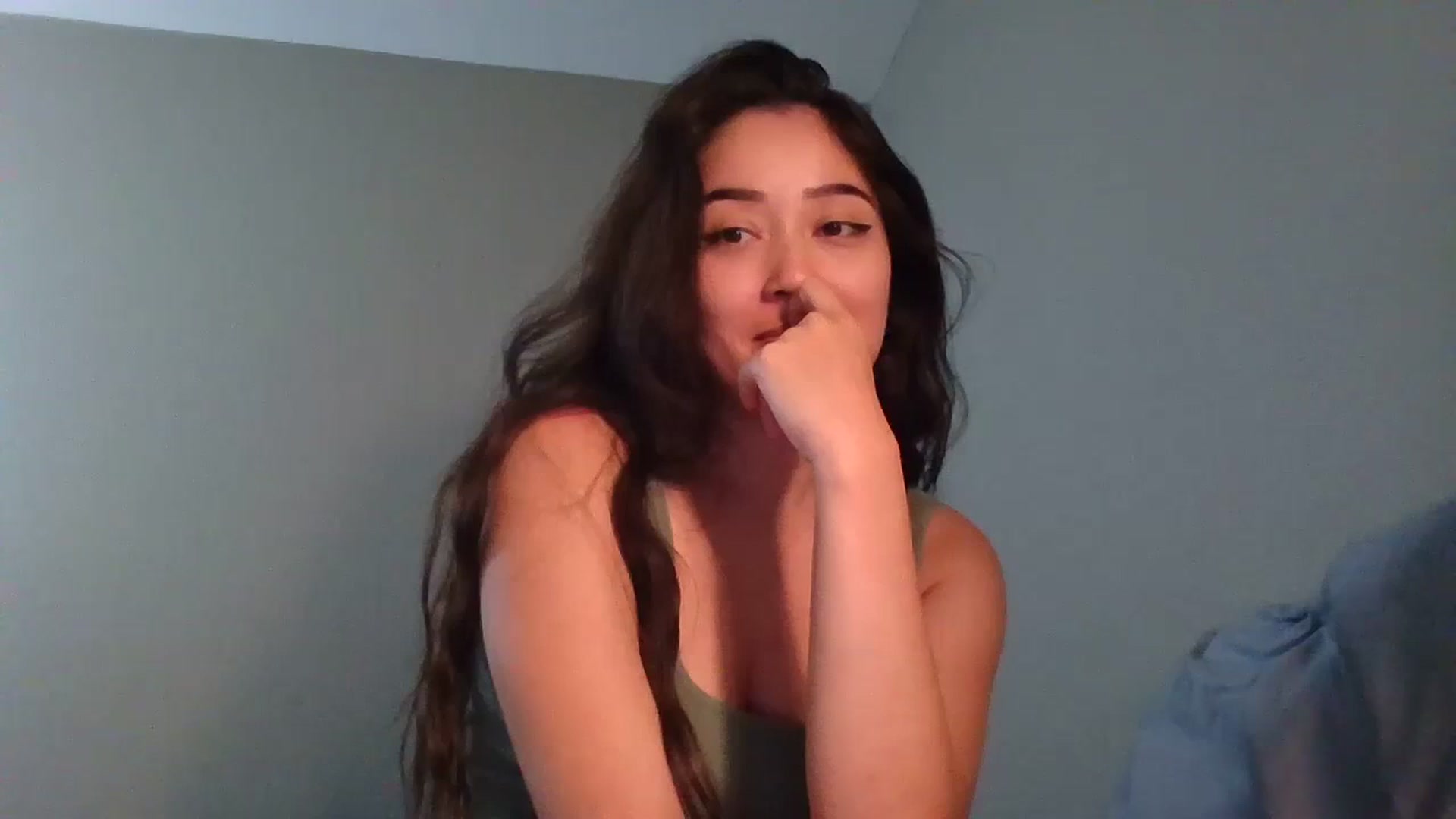 Gallery image thumbnail from hunniinut's myfreecams stream on, 09/14/2023, 04:31 image 18 of 20