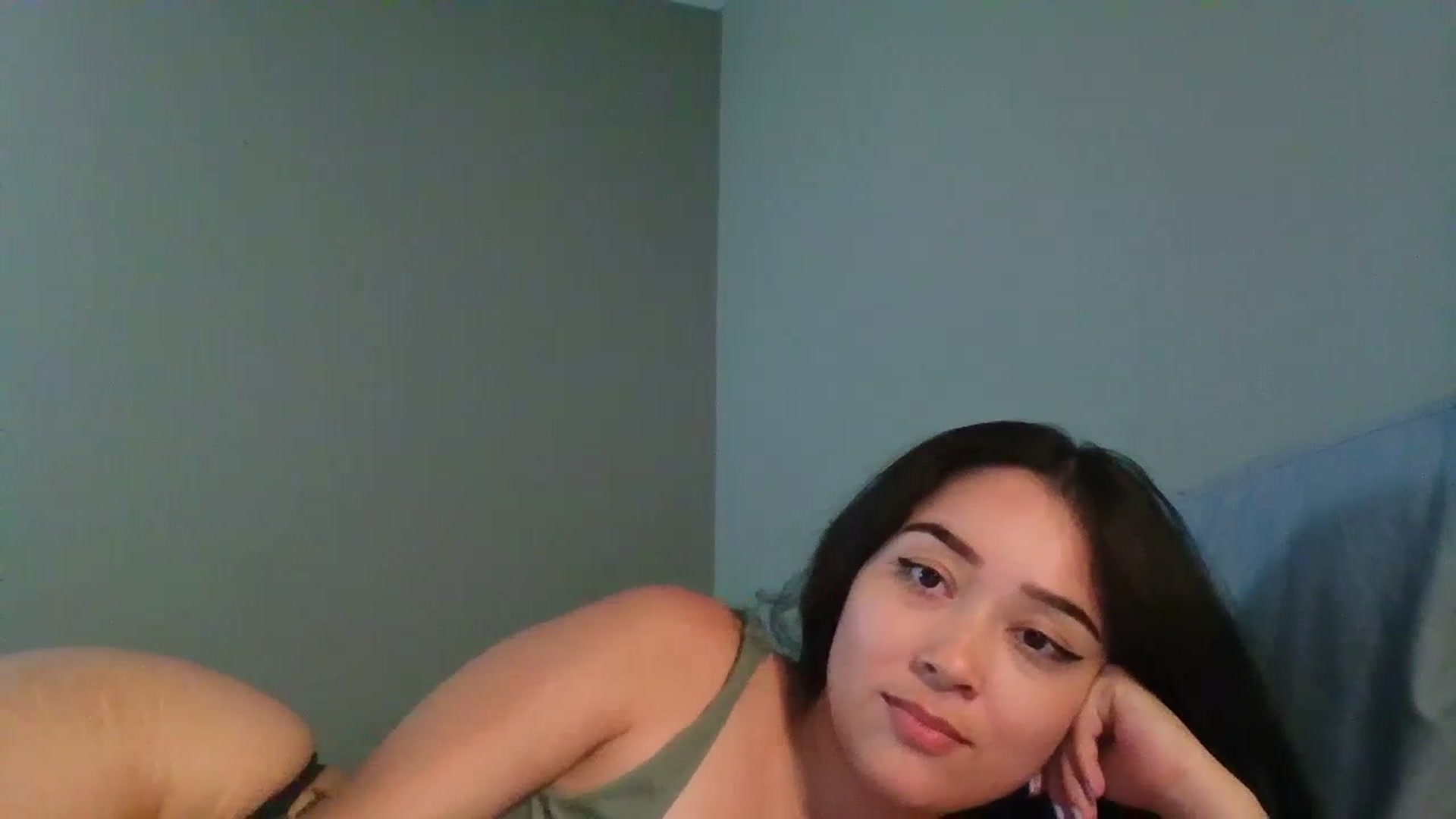 Gallery image thumbnail from hunniinut's myfreecams stream on, 09/14/2023, 05:13 image 2 of 20