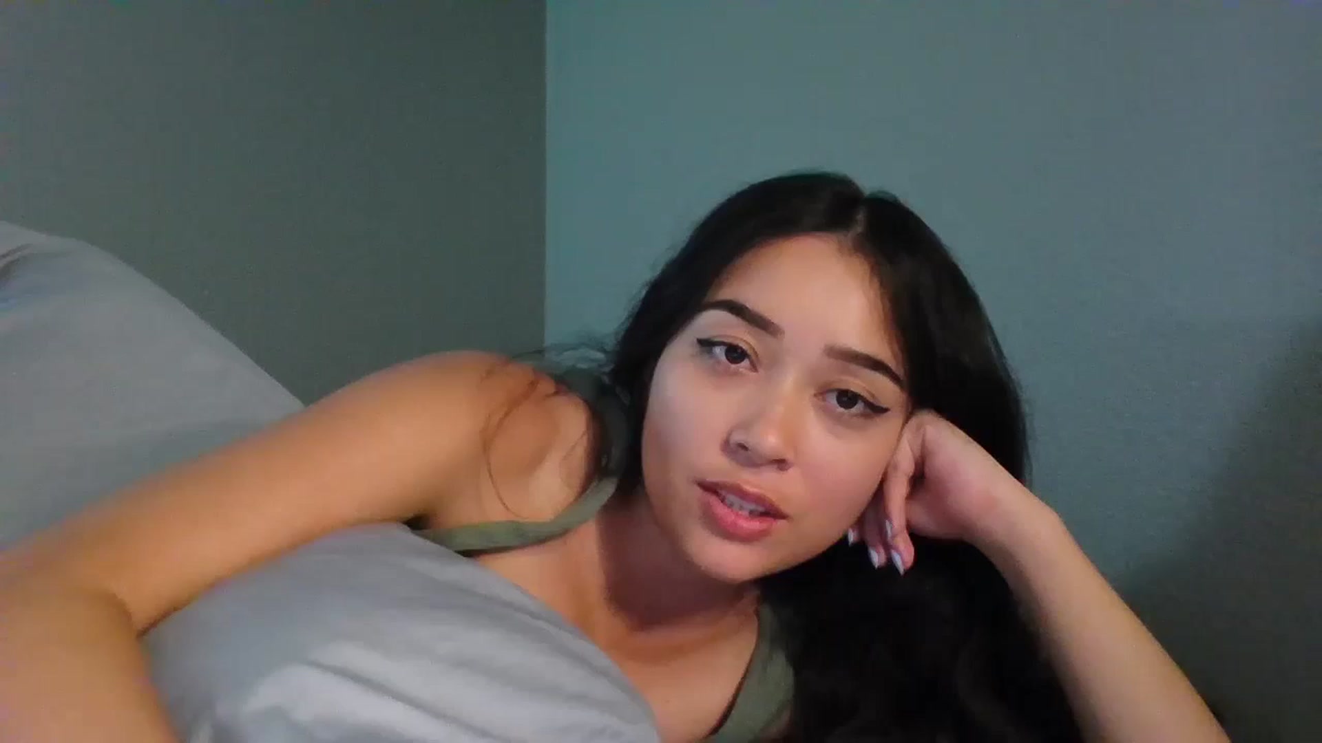 Gallery image thumbnail from hunniinut's myfreecams stream on, 09/14/2023, 05:13 image 18 of 20
