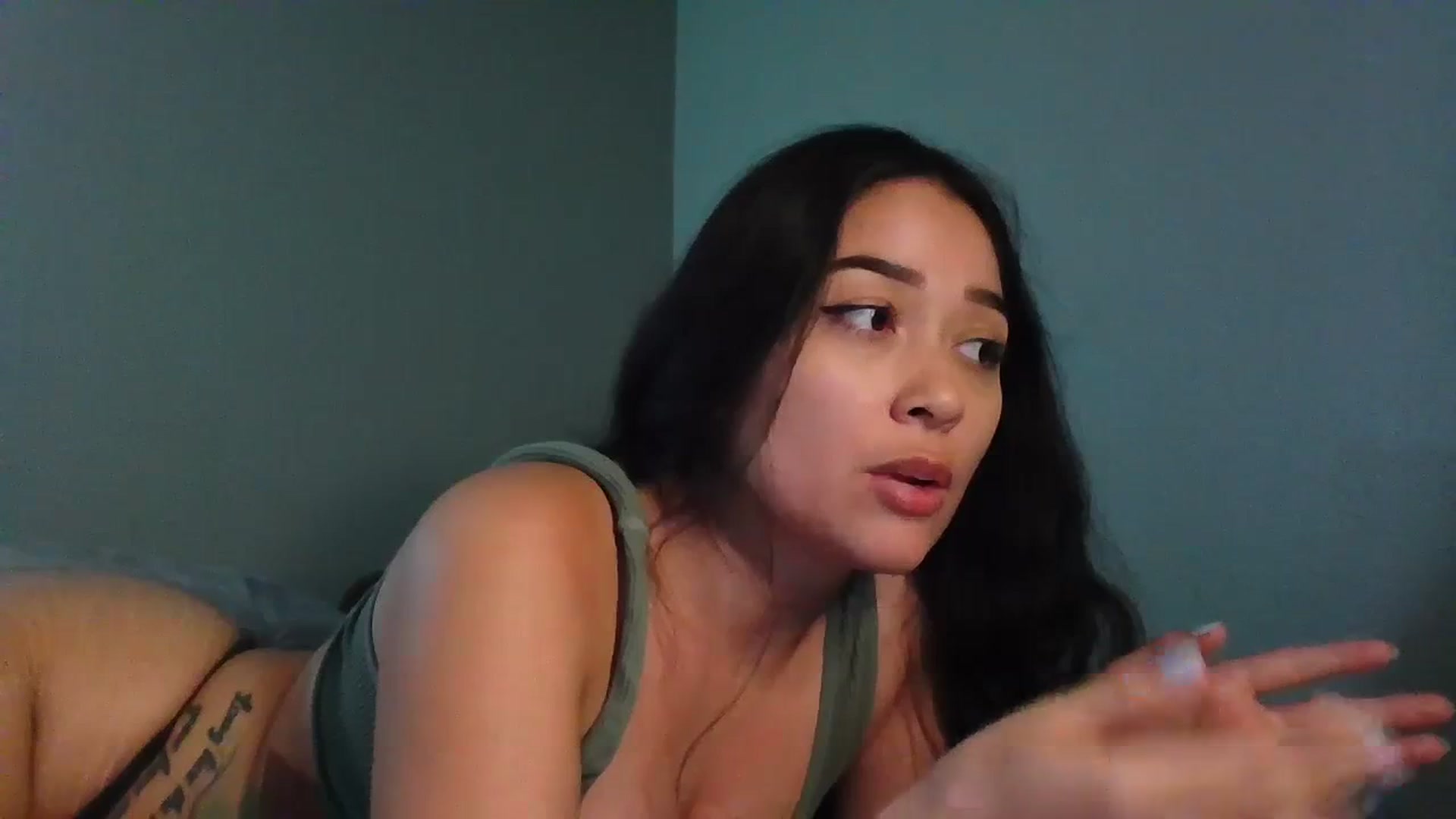 Gallery image thumbnail from hunniinut's myfreecams stream on, 09/14/2023, 05:13 image 9 of 20