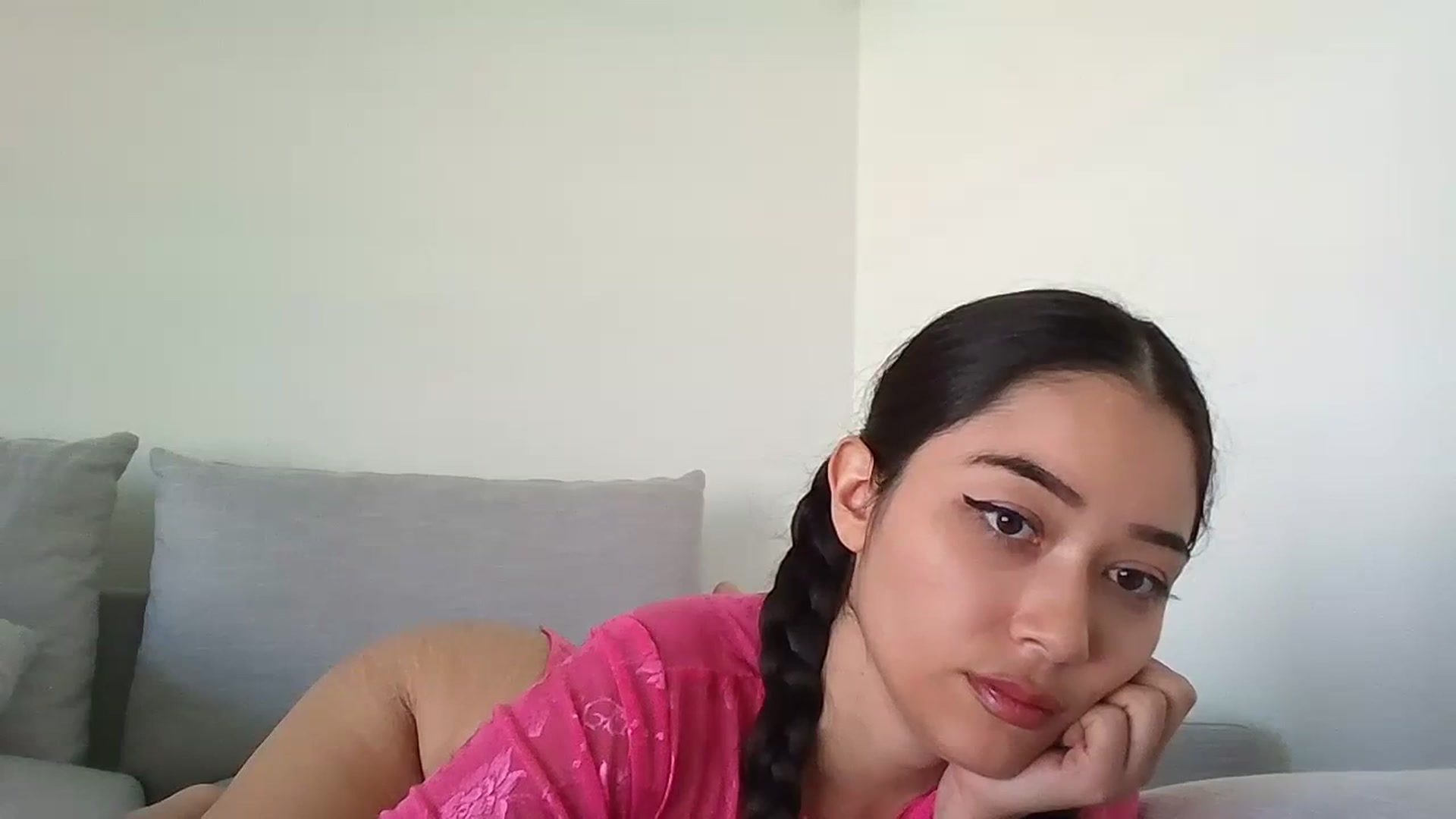 Gallery image thumbnail from hunniinut's myfreecams stream on, 09/16/2023, 20:51 image 15 of 20