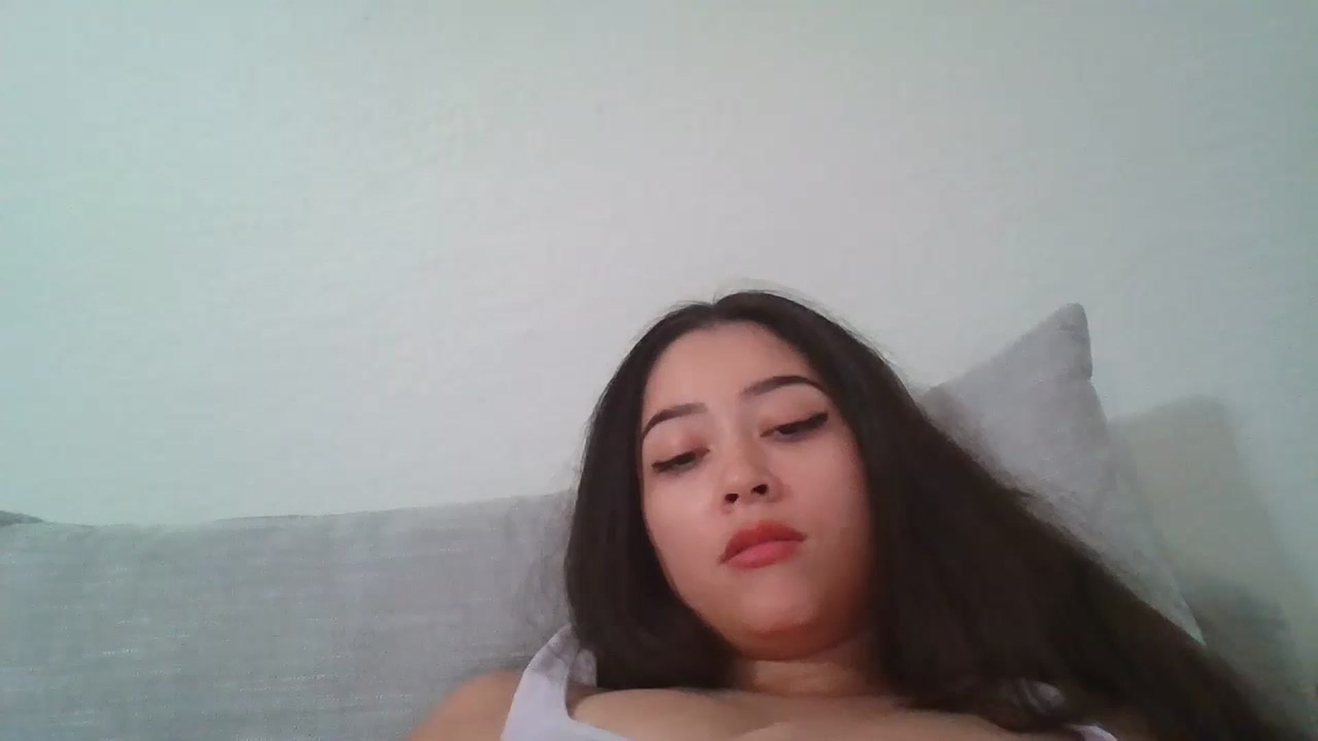 Gallery image thumbnail from hunniinut's myfreecams stream on, 09/20/2023, 02:44 image 19 of 20