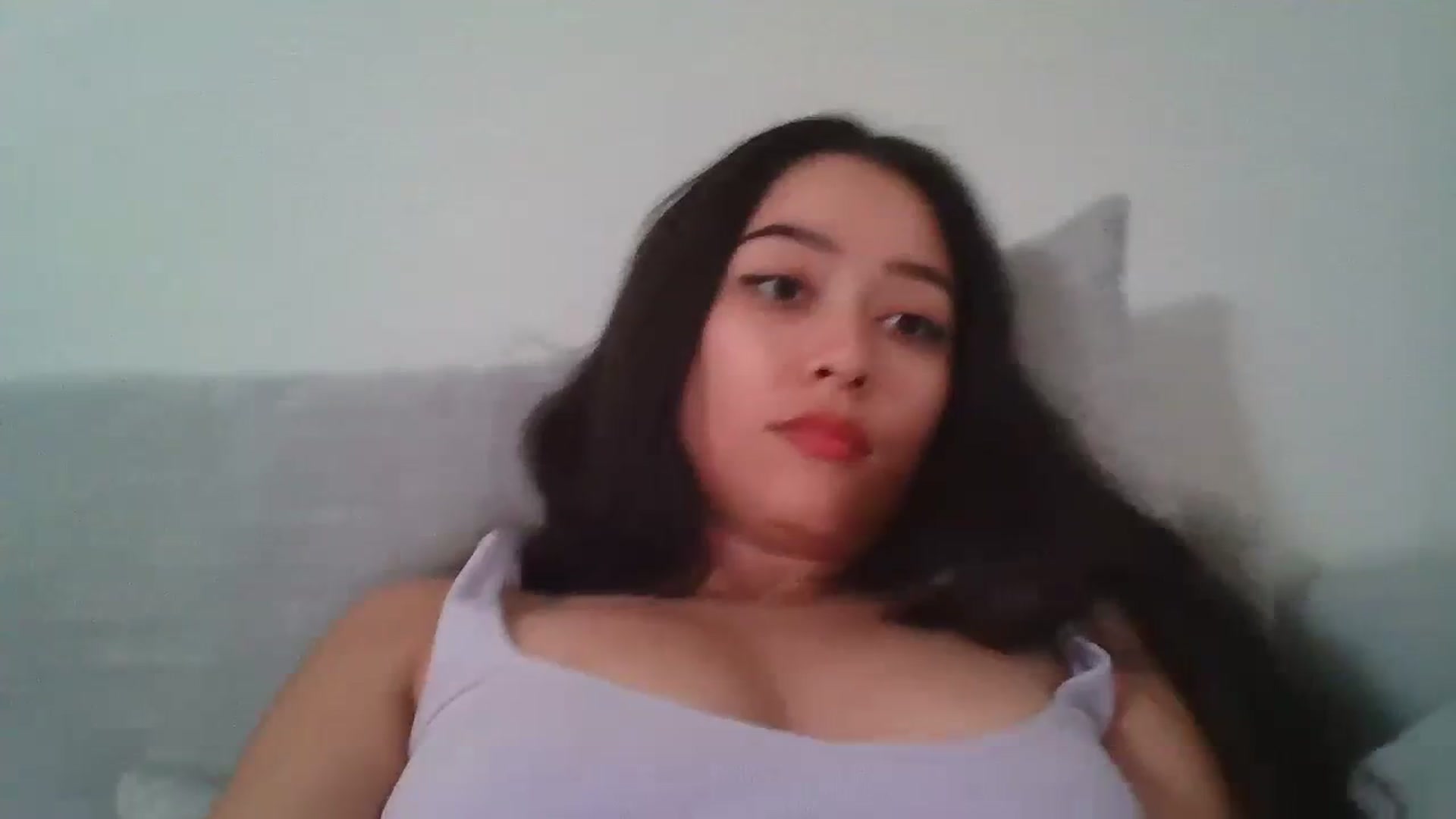 Gallery image thumbnail from hunniinut's myfreecams stream on, 09/20/2023, 02:44 image 18 of 20