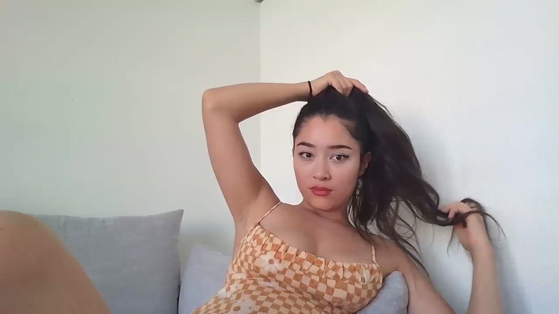 Gallery image thumbnail from hunniinut's myfreecams stream on, 09/27/2023, 23:17 image 15 of 20