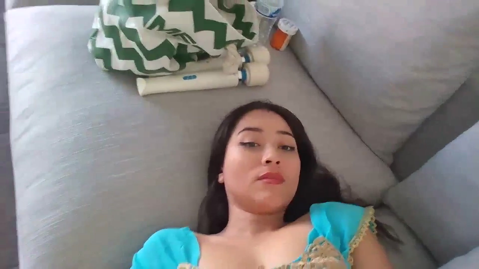Gallery image thumbnail from hunniinut's myfreecams stream on, 10/23/2023, 22:21 image 14 of 20