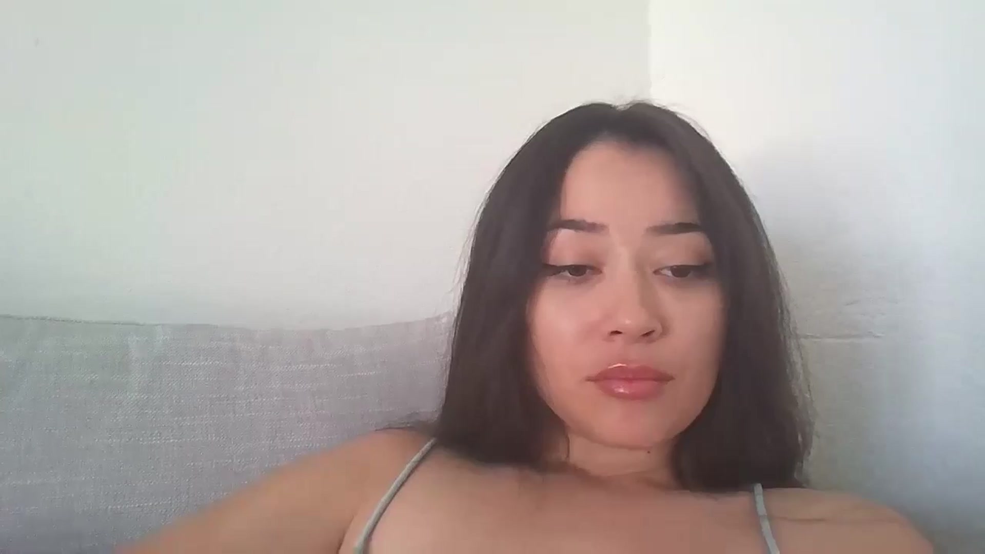 Gallery image thumbnail from hunniinut's myfreecams stream on, 05/22/2024, 22:08 image 4 of 20