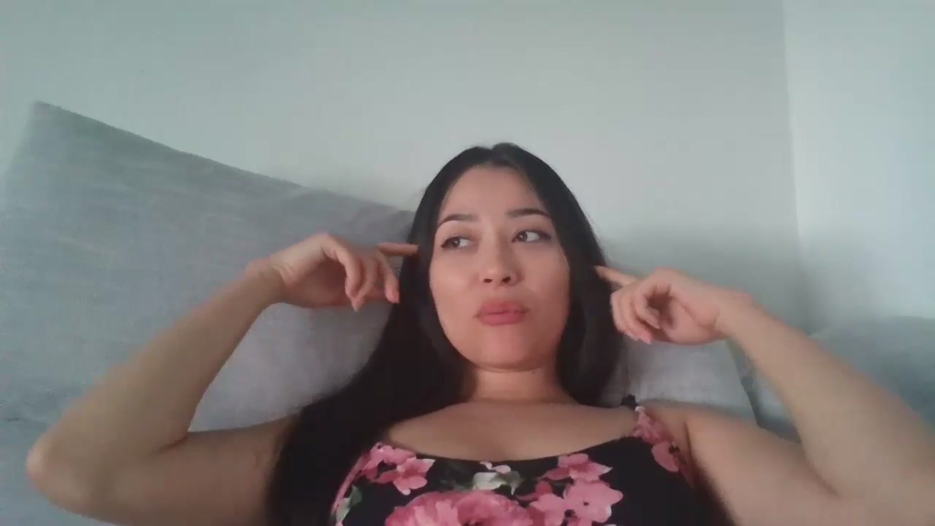 Gallery image thumbnail from hunniinut's myfreecams stream on, 05/29/2024, 02:46 image 12 of 20