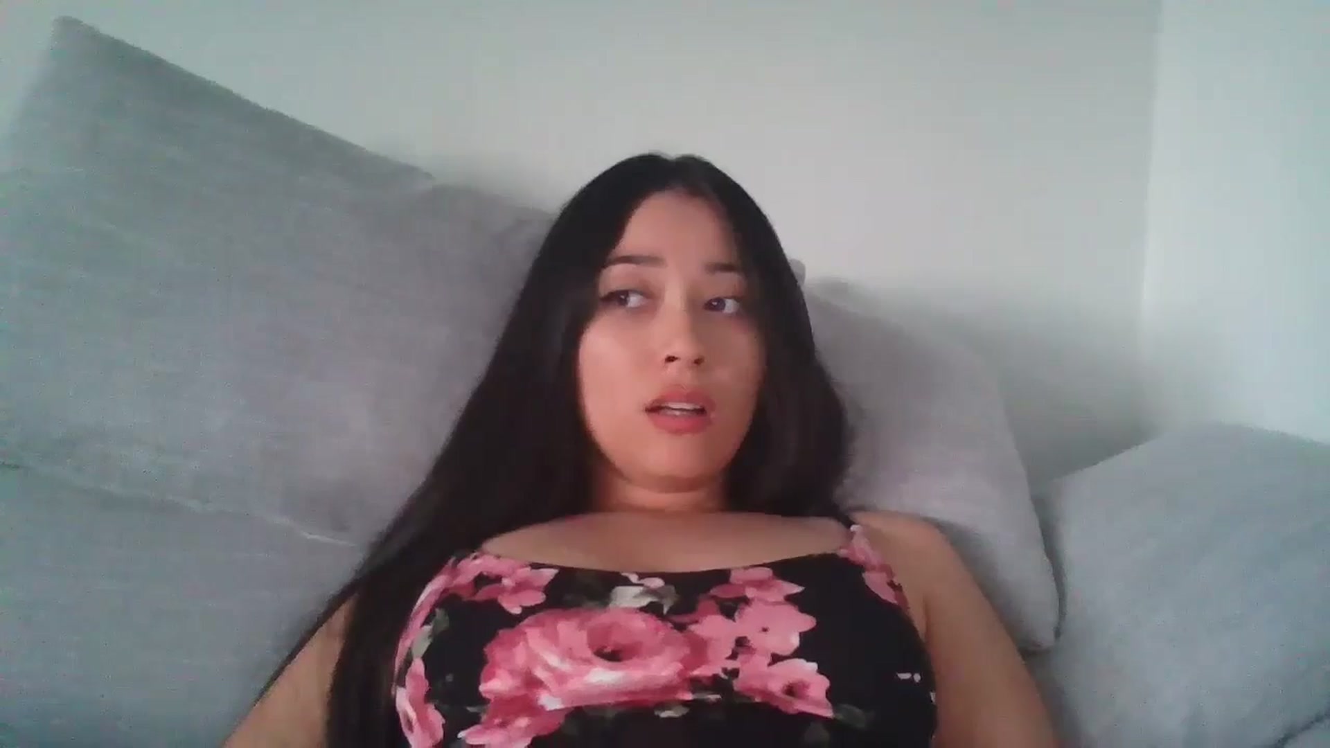 Gallery image thumbnail from hunniinut's myfreecams stream on, 05/29/2024, 02:46 image 18 of 20