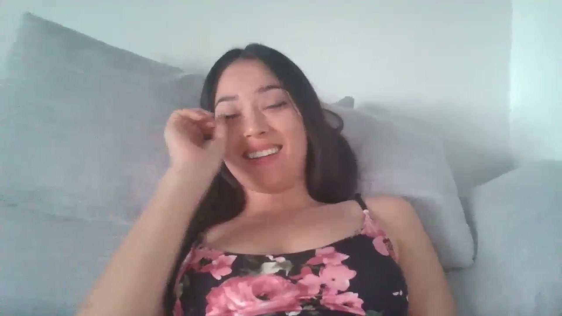 Gallery image thumbnail from hunniinut's myfreecams stream on, 05/29/2024, 02:46 image 16 of 20