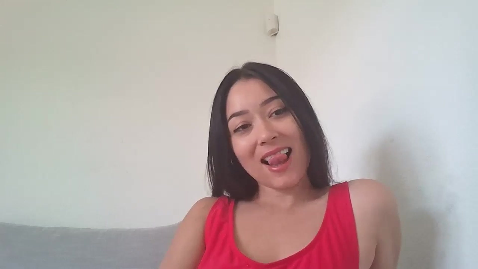 Gallery image thumbnail from hunniinut's myfreecams stream on, 05/31/2024, 02:18 image 8 of 20