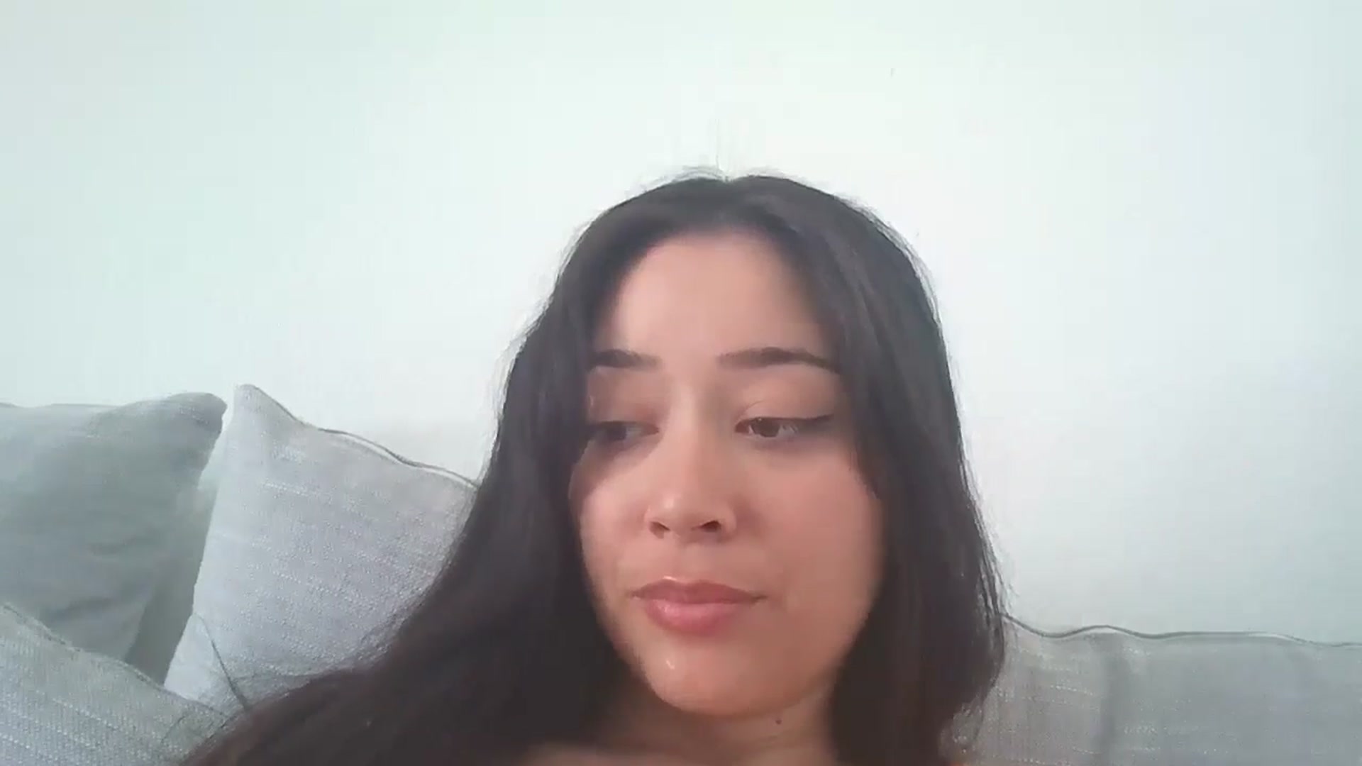 Gallery image thumbnail from hunniinut's myfreecams stream on, 06/16/2024, 20:45 image 6 of 20