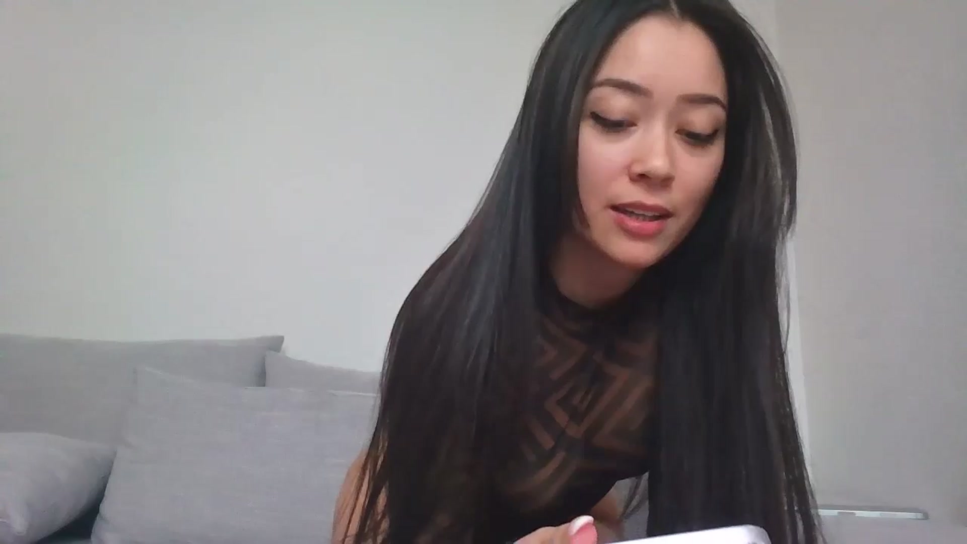 Gallery image thumbnail from hunniinut's myfreecams stream on, 02/23/2025, 05:22 image 3 of 20