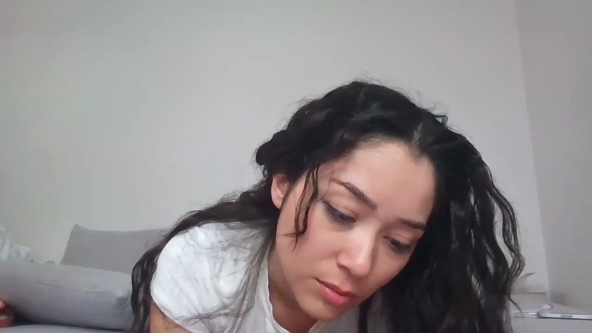 Gallery image thumbnail from hunniinut's myfreecams stream on, 02/28/2025, 04:53 image 7 of 20