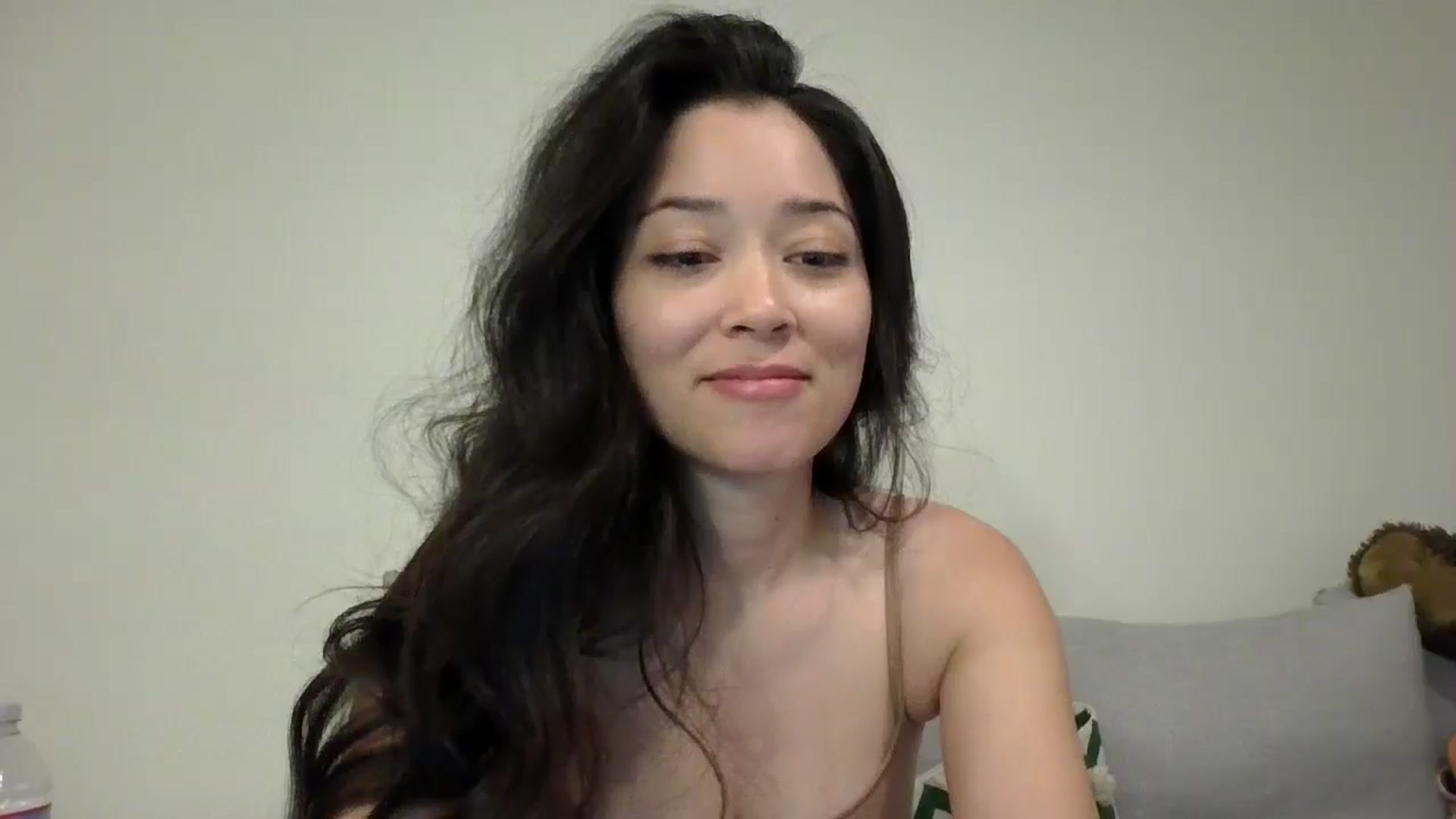 Gallery image thumbnail from hunniinut's myfreecams stream on, 04/20/2026, 03:21 image 6 of 20