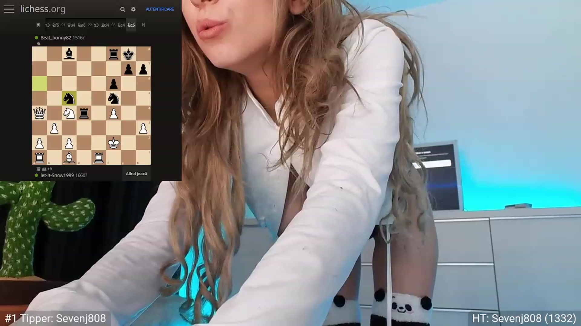 Gallery image thumbnail from hunny_bunny25's myfreecams stream on, 12/03/2022, 03:23 image 12 of 20