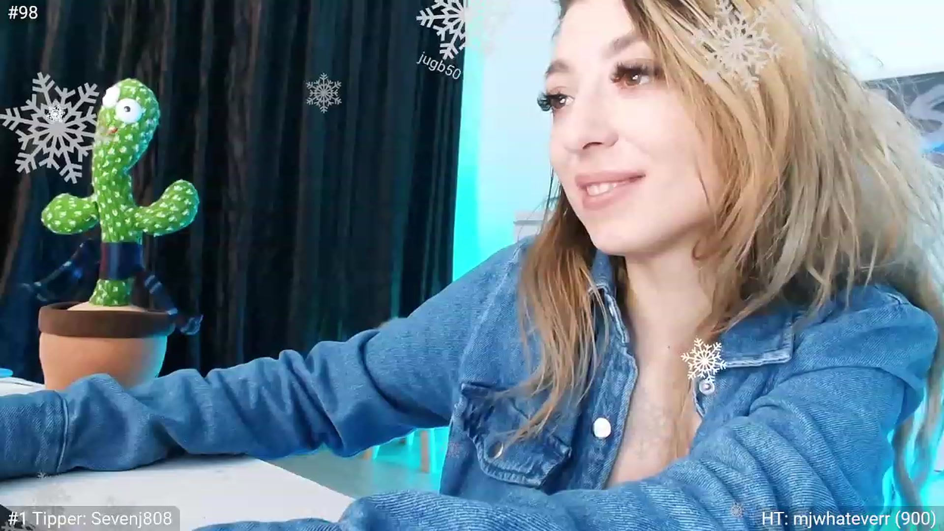 Gallery image thumbnail from hunny_bunny25's myfreecams stream on, 12/08/2022, 04:59 image 6 of 20