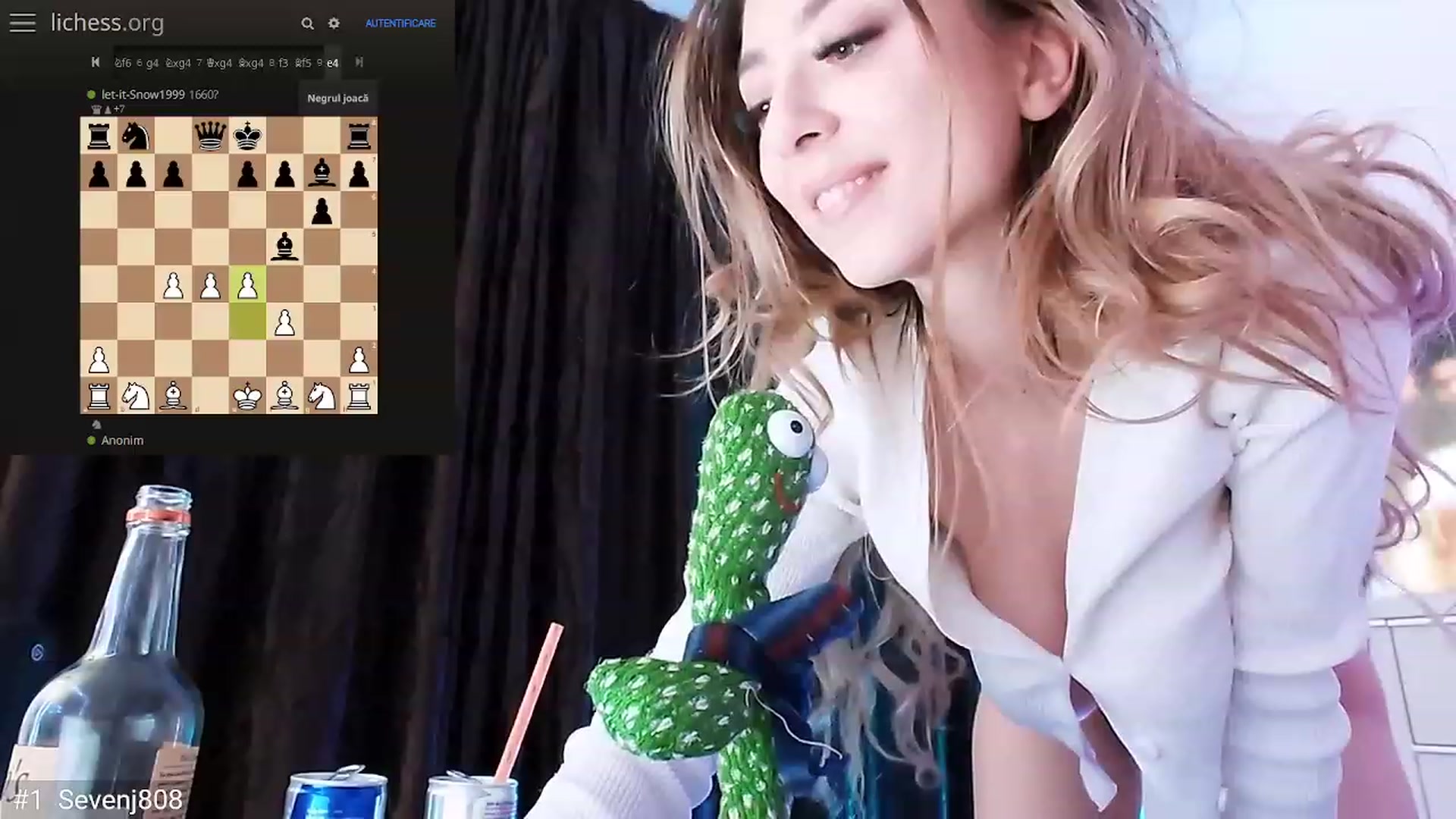 Gallery image thumbnail from hunny_bunny25's myfreecams stream on, 02/20/2023, 05:01 image 12 of 20