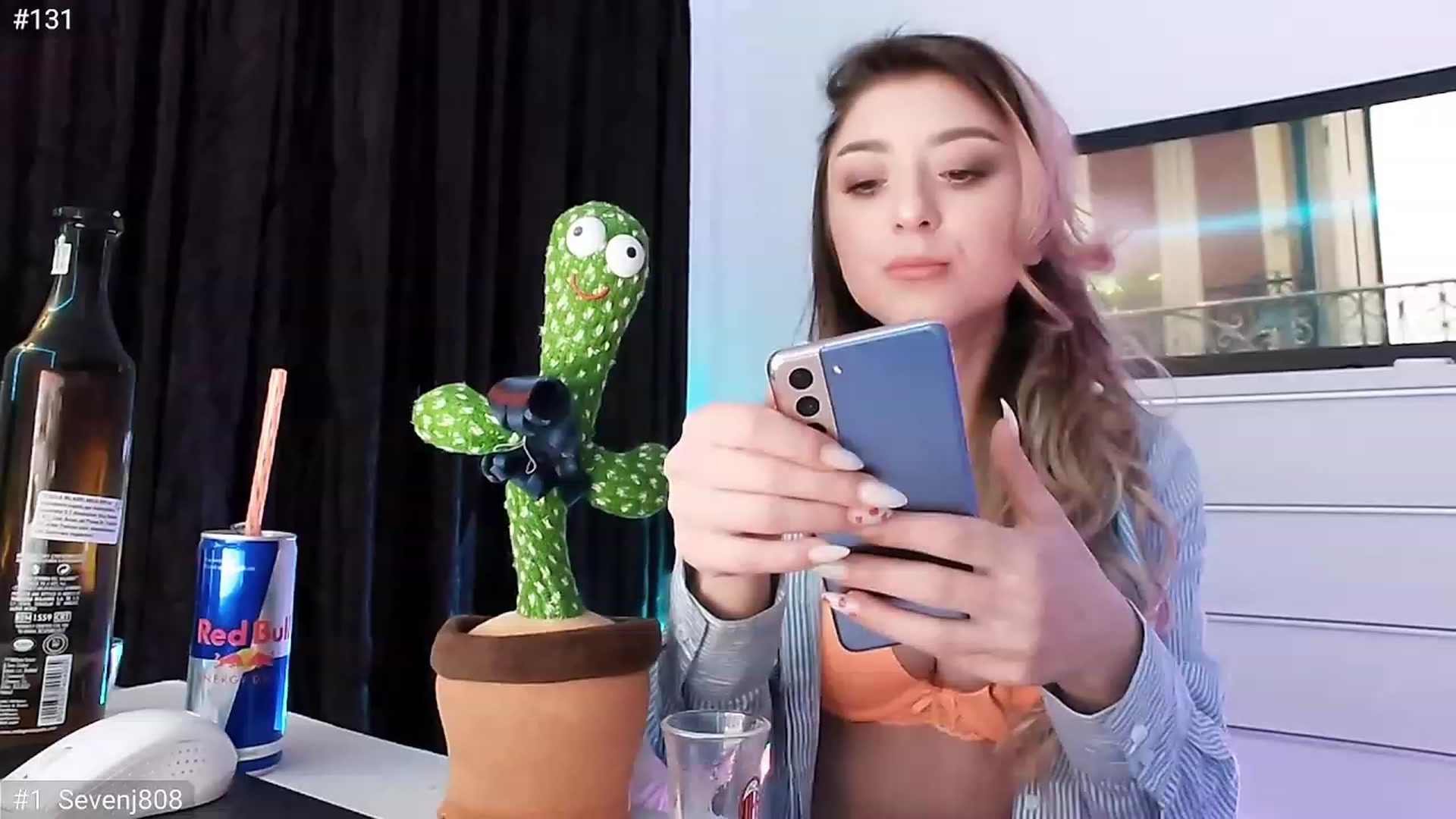 Gallery image thumbnail from hunny_bunny25's myfreecams stream on, 02/27/2023, 03:28 image 1 of 20