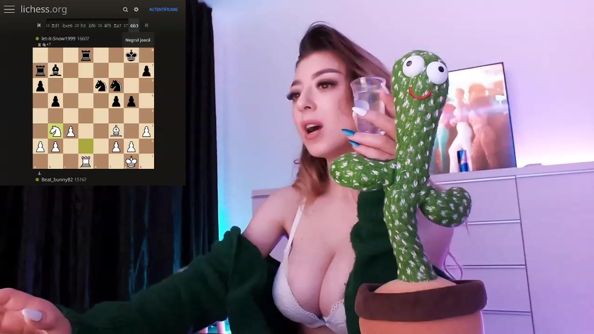 Gallery image thumbnail from hunny_bunny25's myfreecams stream on, 03/18/2023, 02:06 image 12 of 20