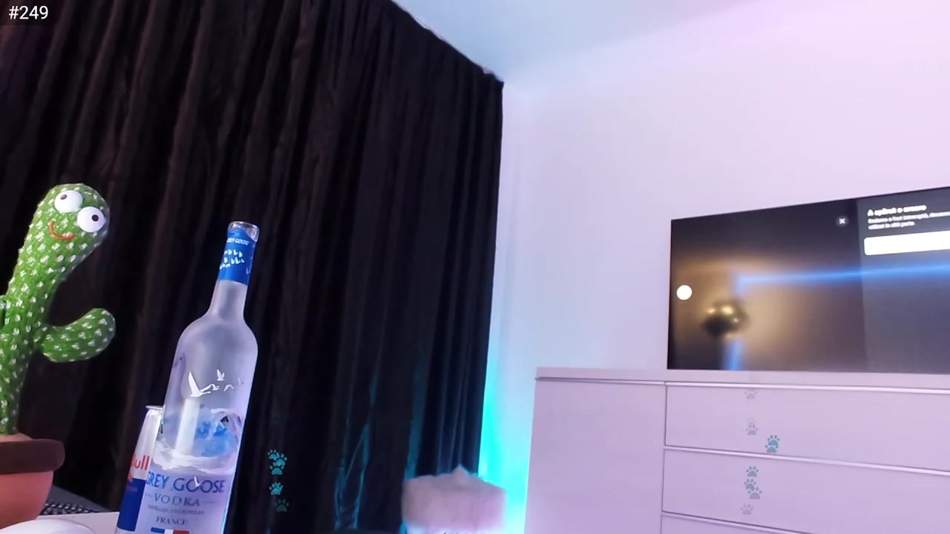 Gallery image thumbnail from hunny_bunny25's myfreecams stream on, 03/18/2023, 06:18 image 5 of 20