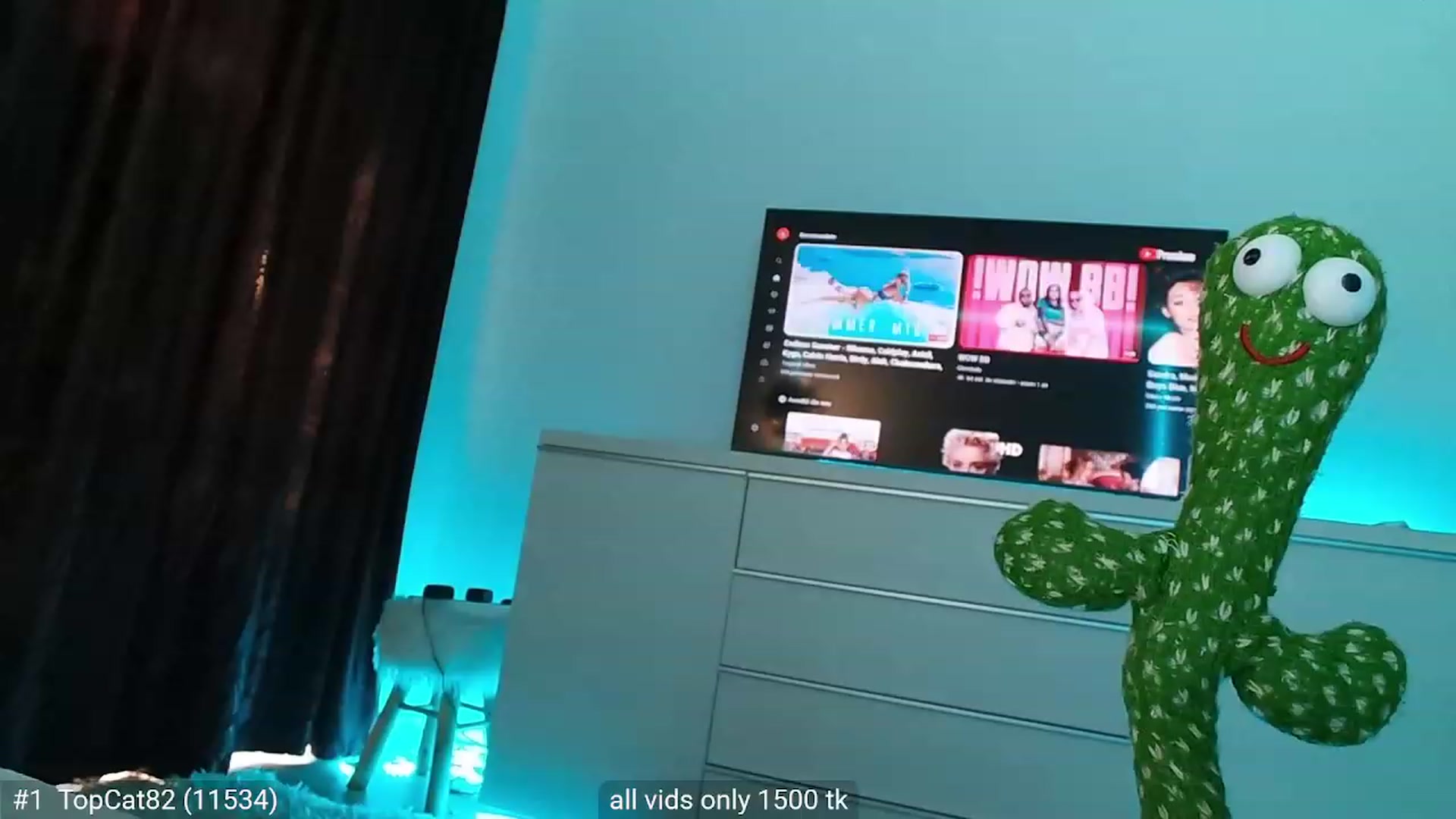 Gallery image thumbnail from hunny_bunny25's myfreecams stream on, 08/19/2023, 04:30 image 19 of 20