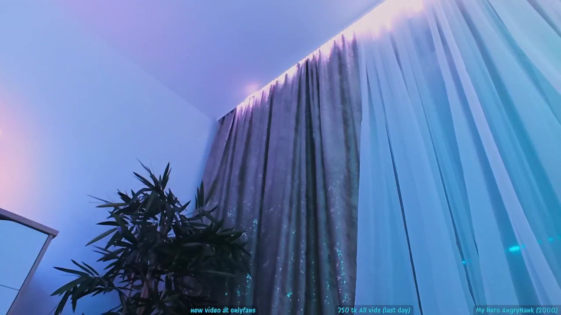 Gallery image thumbnail from hunny_bunny25's myfreecams stream on, 05/02/2024, 03:59 image 12 of 20