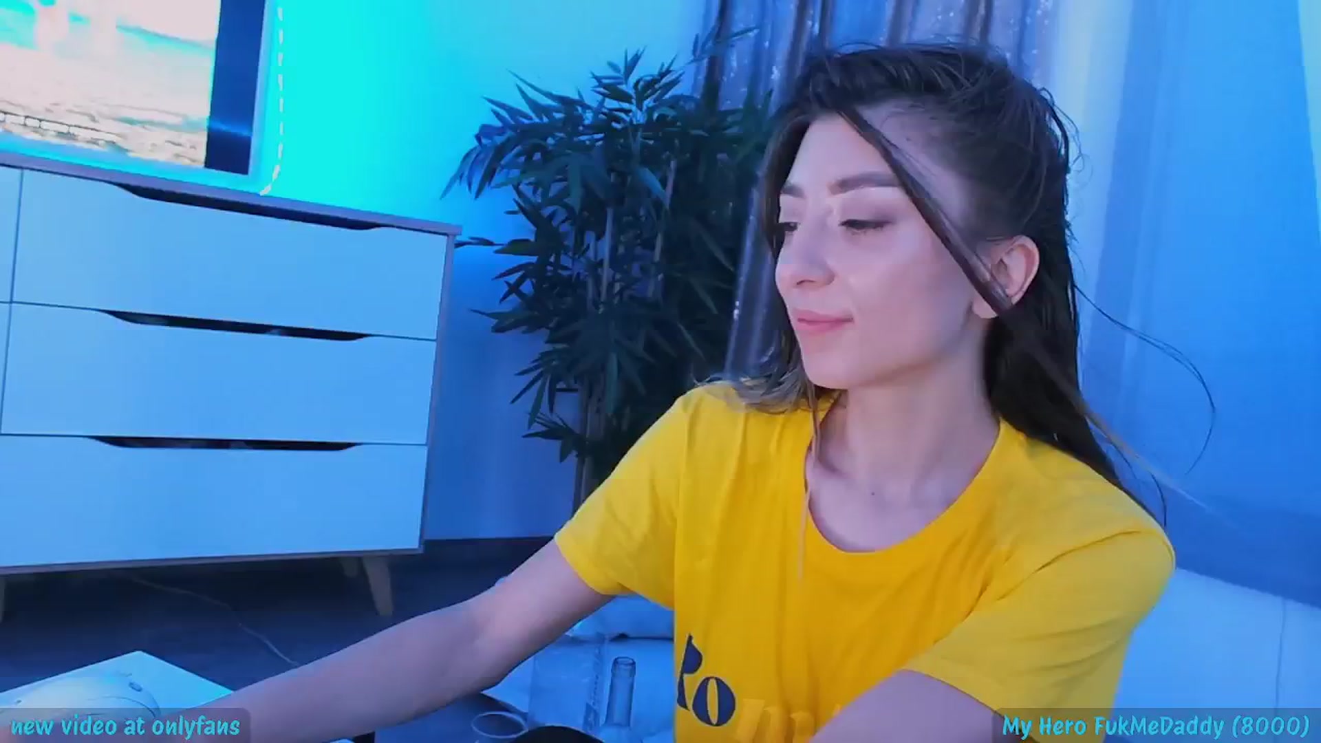 Gallery image thumbnail from hunny_bunny25's myfreecams stream on, 06/29/2024, 07:20 image 10 of 20