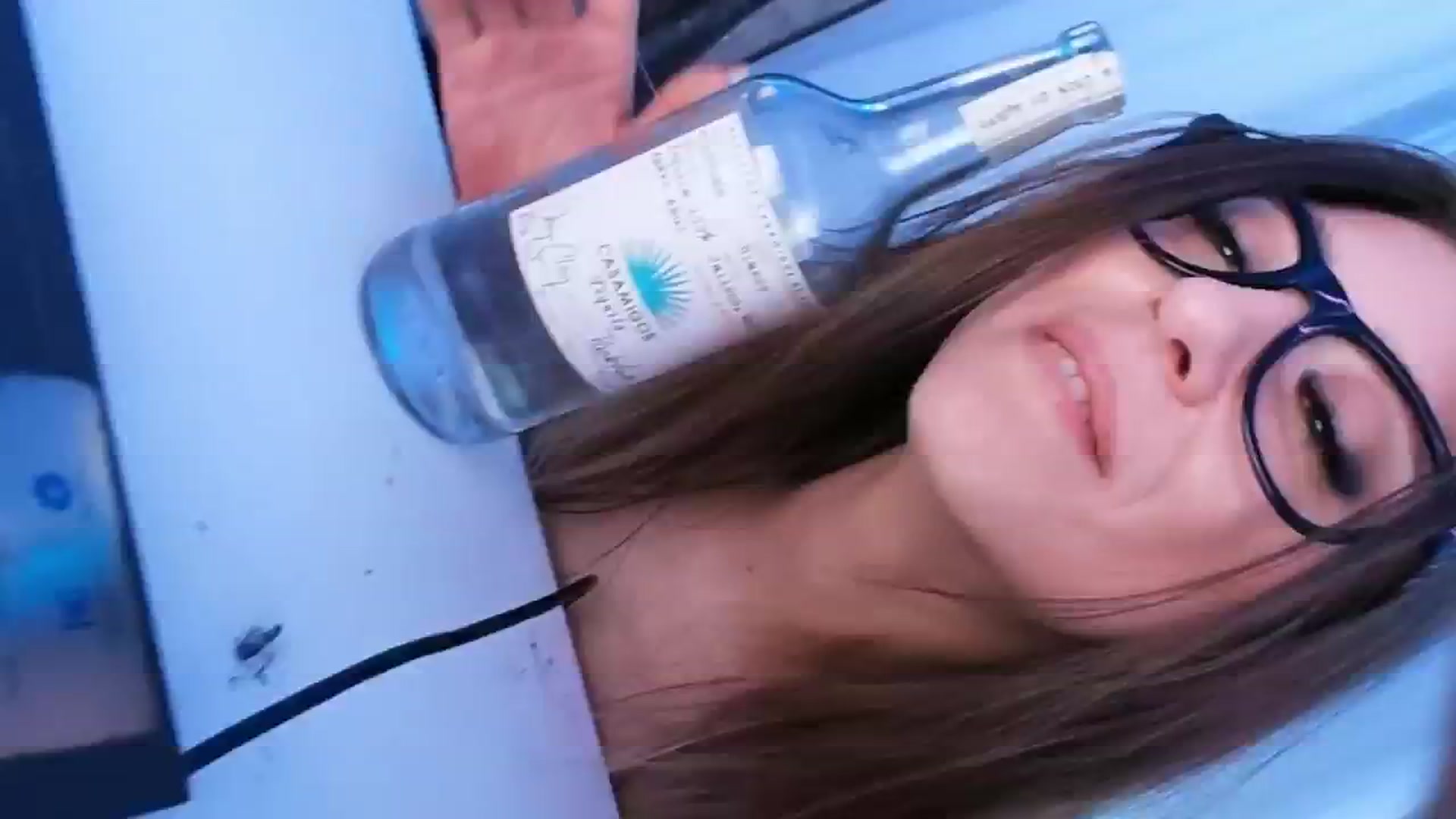 Gallery image thumbnail from hunny_bunny25's myfreecams stream on, 08/03/2024, 06:33 image 7 of 20