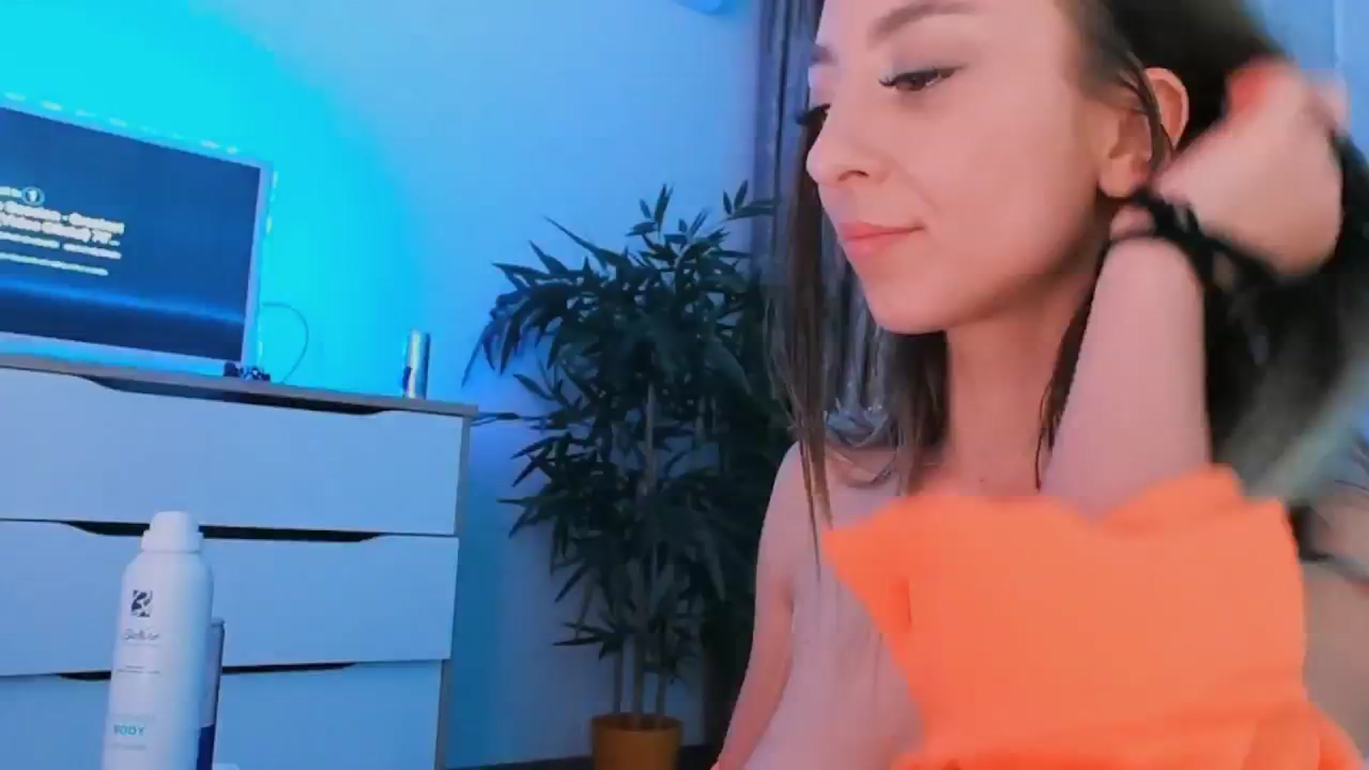 Gallery image thumbnail from hunny_bunny25's myfreecams stream on, 08/17/2024, 06:53 image 16 of 20