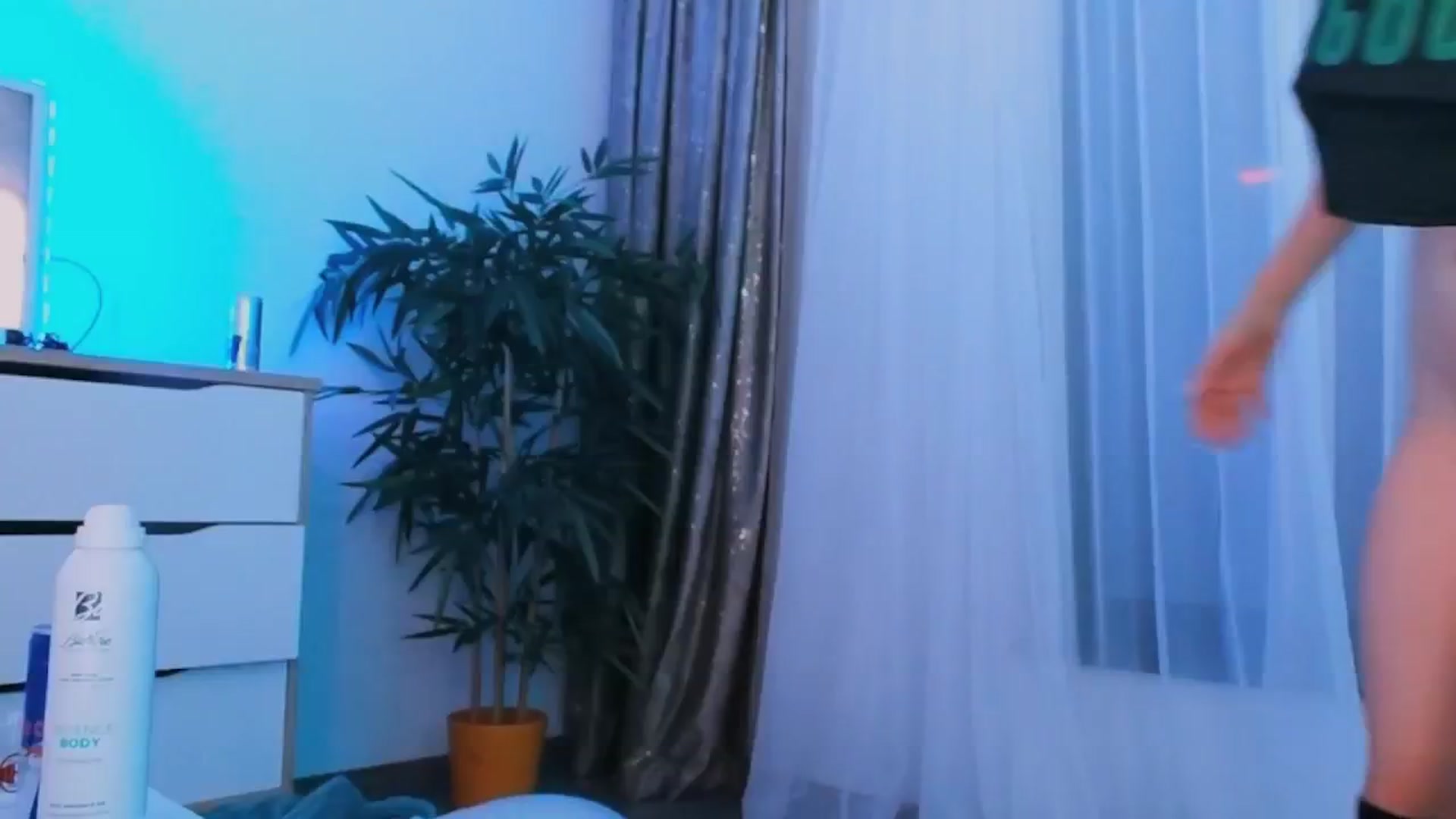 Gallery image thumbnail from hunny_bunny25's myfreecams stream on, 08/17/2024, 09:26 image 12 of 20