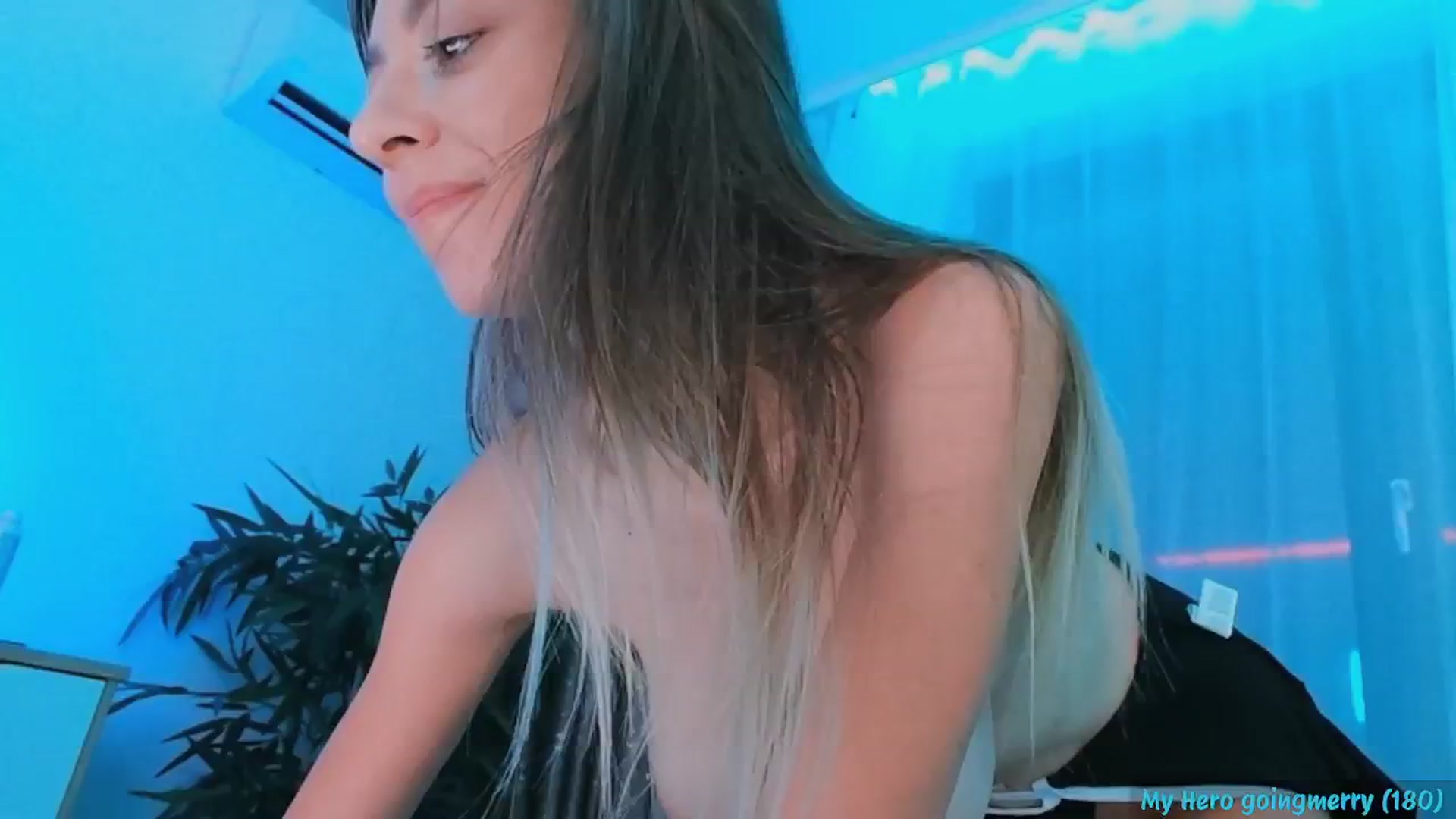 Gallery image thumbnail from hunny_bunny25's myfreecams stream on, 08/24/2024, 05:23 image 2 of 20