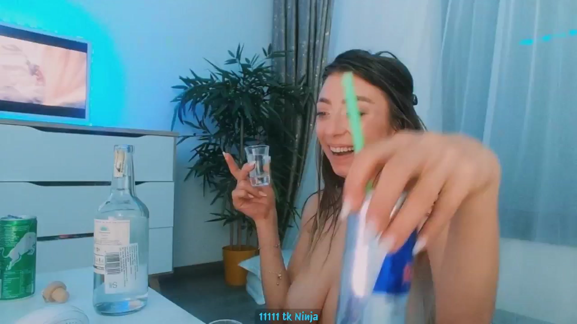Gallery image thumbnail from hunny_bunny25's myfreecams stream on, 09/28/2024, 04:37 image 2 of 20