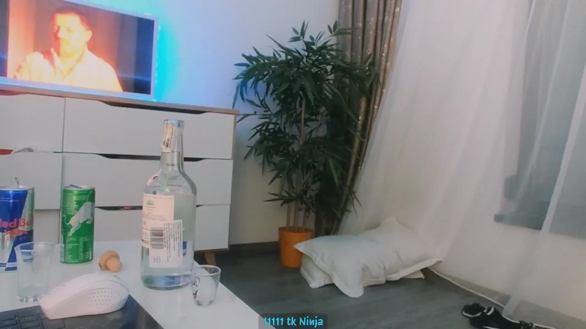Gallery image thumbnail from hunny_bunny25's myfreecams stream on, 09/28/2024, 04:37 image 18 of 20