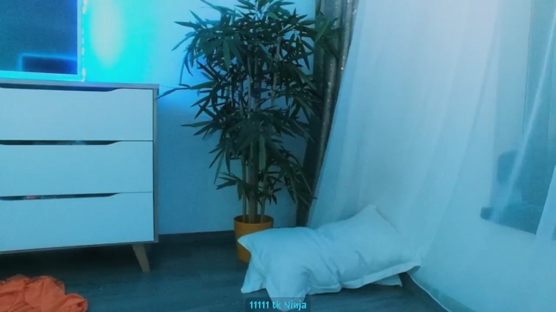 Gallery image thumbnail from hunny_bunny25's myfreecams stream on, 09/28/2024, 04:52 image 2 of 20