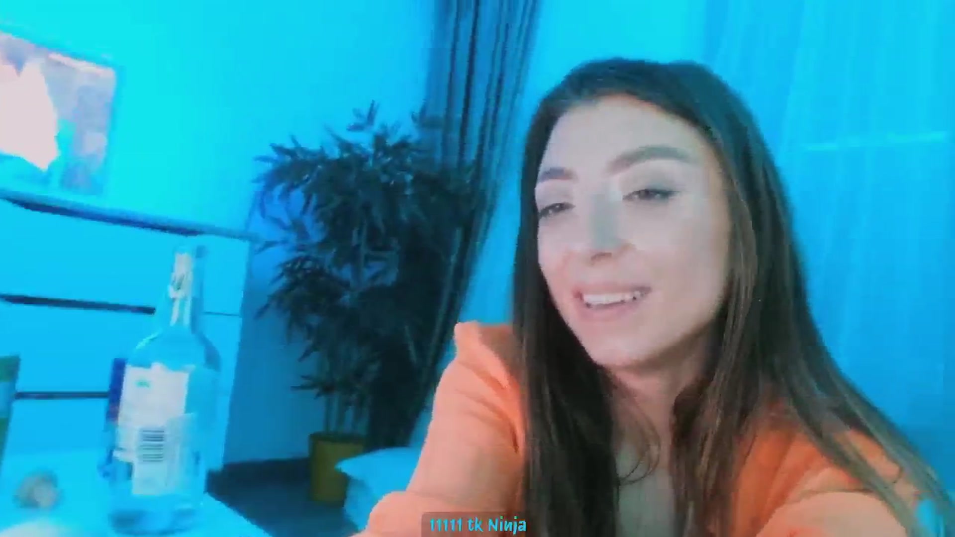 Gallery image thumbnail from hunny_bunny25's myfreecams stream on, 09/28/2024, 06:05 image 2 of 20
