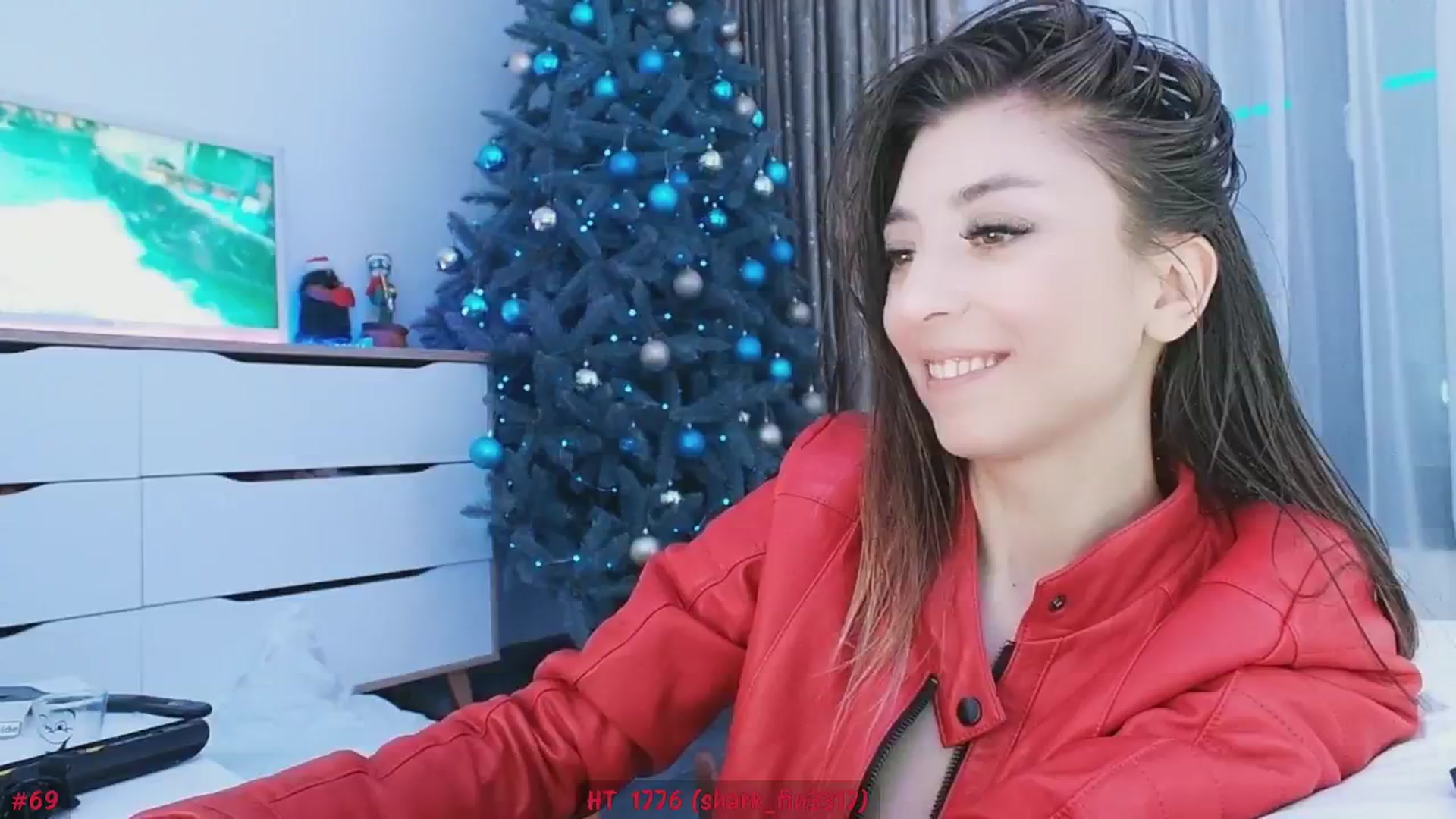 Gallery image thumbnail from hunny_bunny25's myfreecams stream on, 12/30/2024, 09:12 image 8 of 20