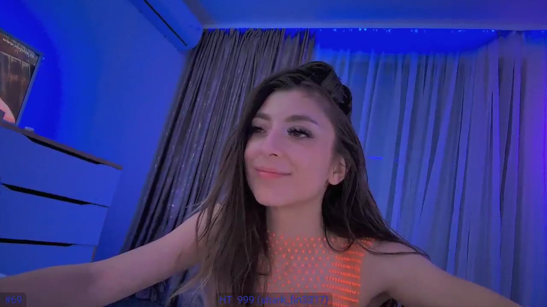 Gallery image thumbnail from hunny_bunny25's myfreecams stream on, 03/08/2025, 09:58 image 8 of 20