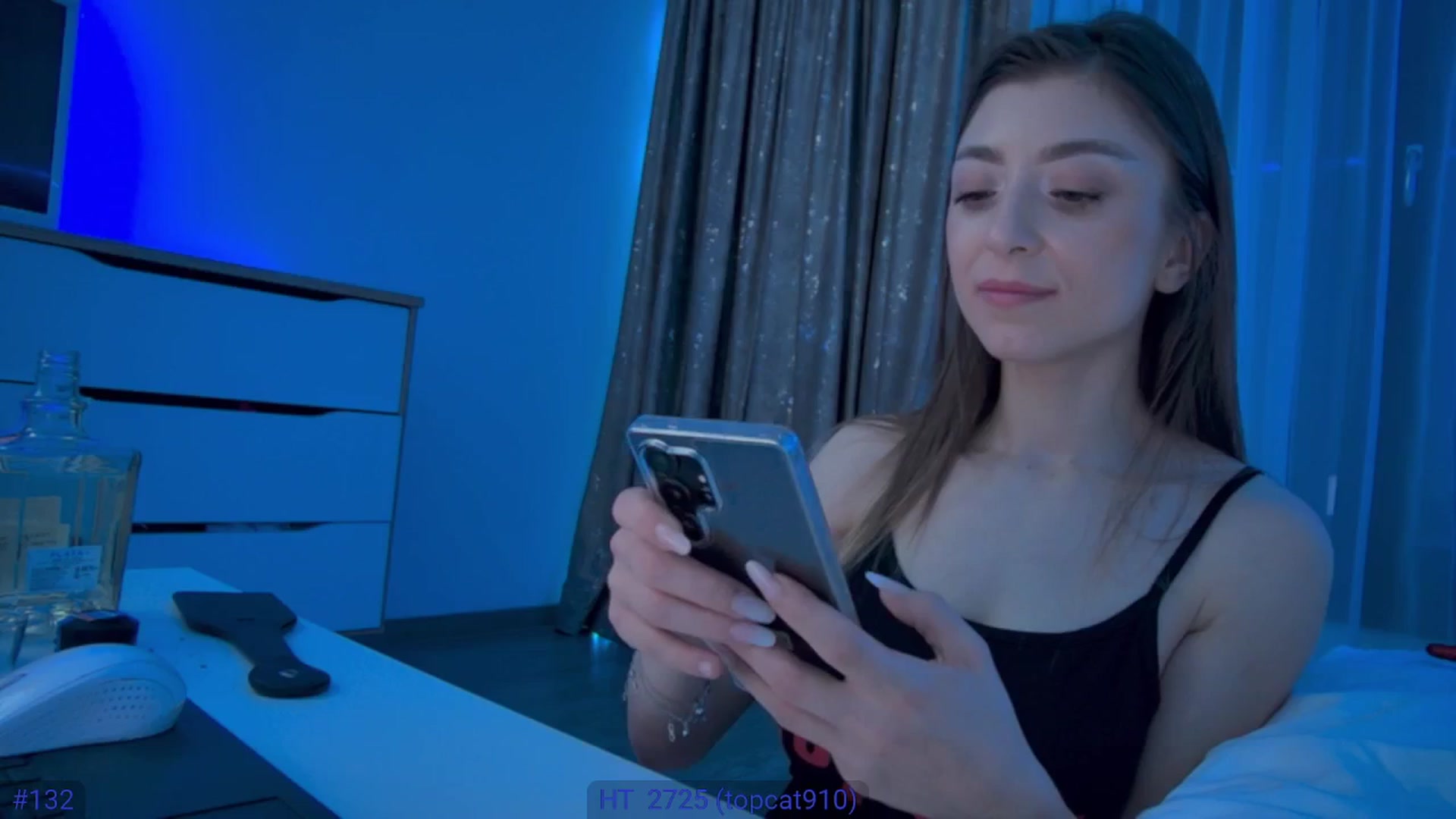 Gallery image thumbnail from hunny_bunny25's myfreecams stream on, 04/12/2025, 05:05 image 9 of 20